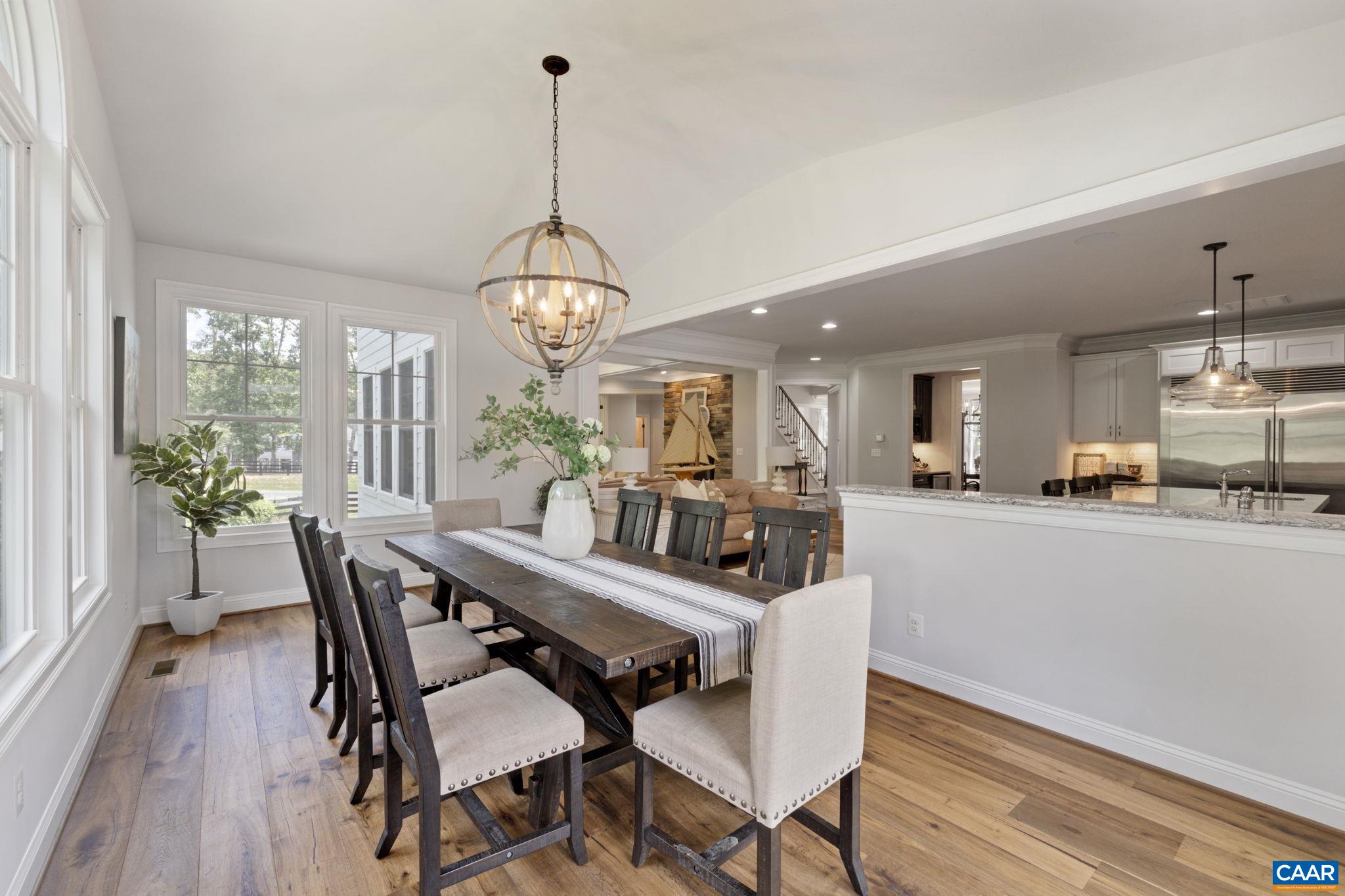 2206 Waterside Wy