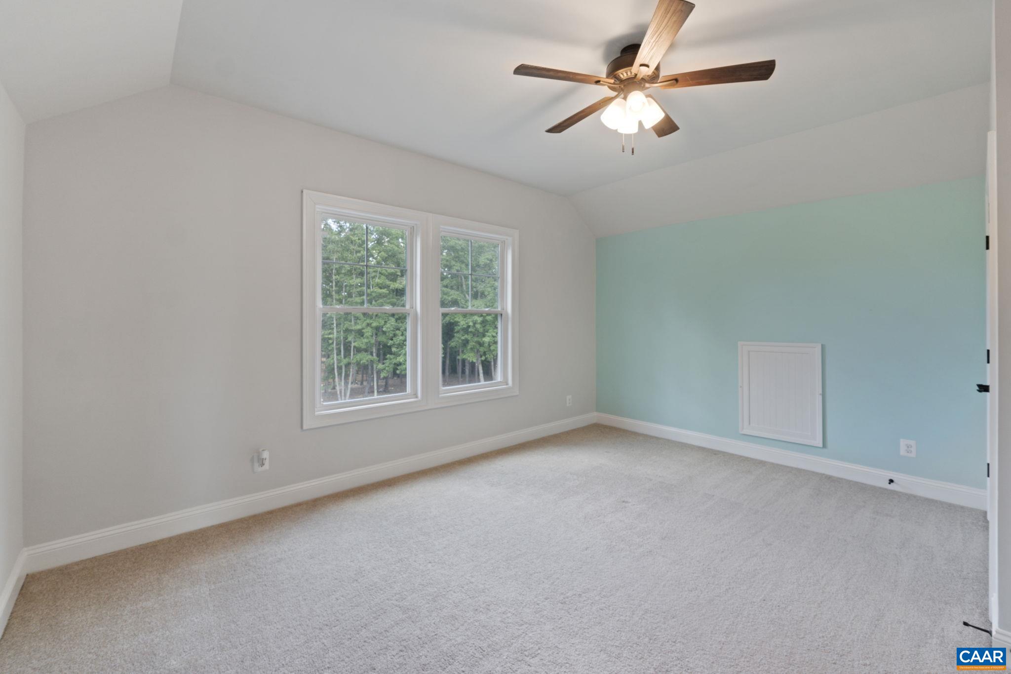2206 Waterside Wy