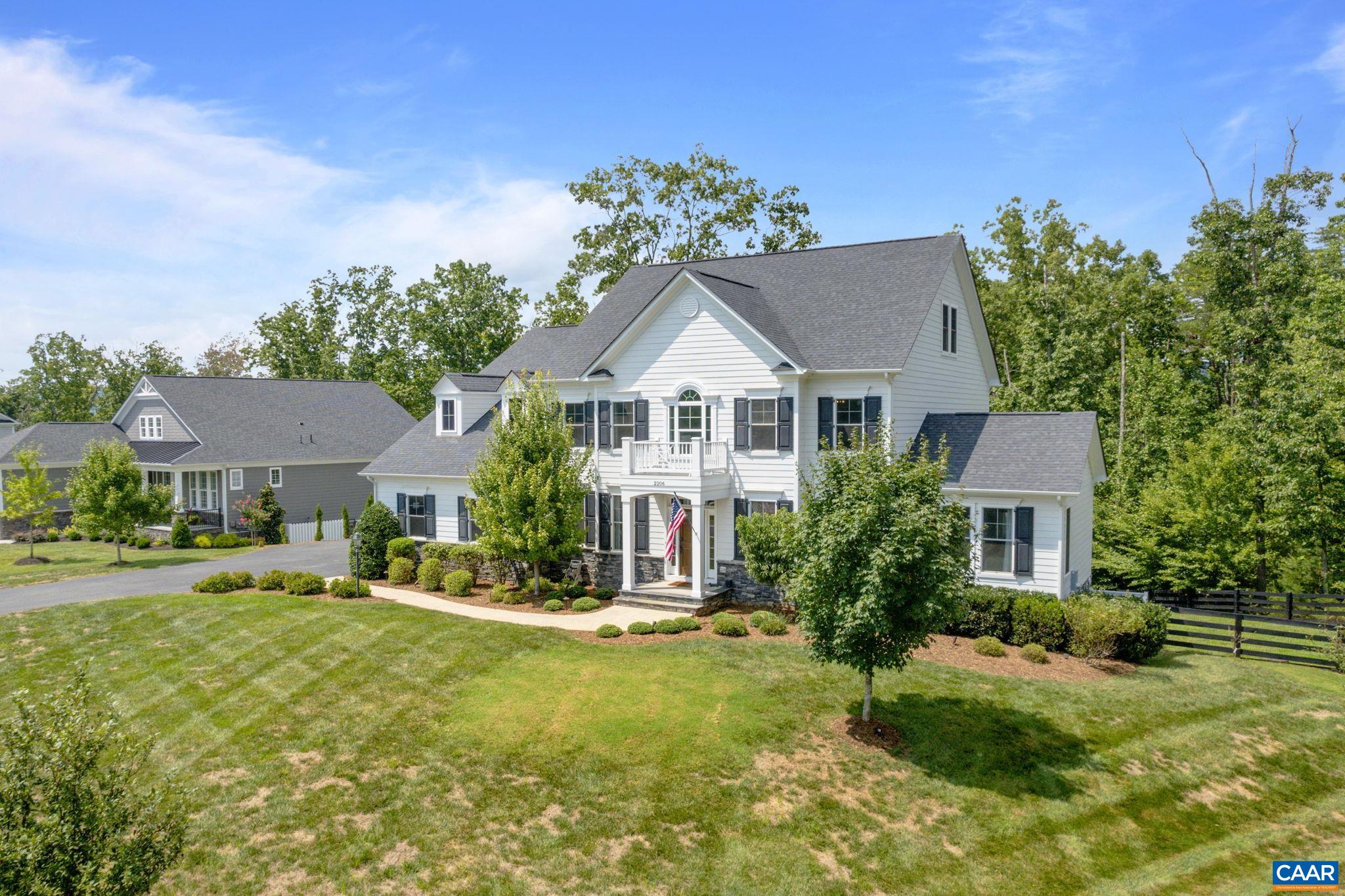 2206 Waterside Wy