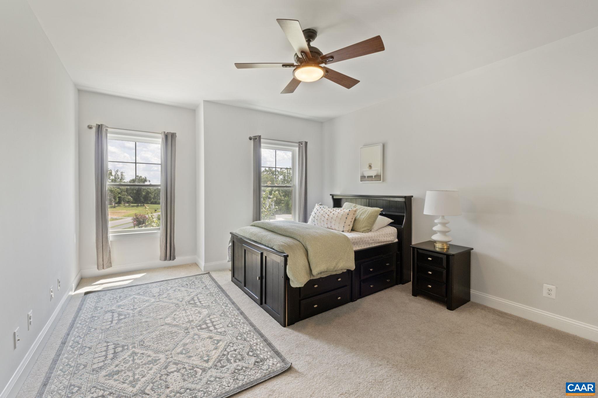 2206 Waterside Wy