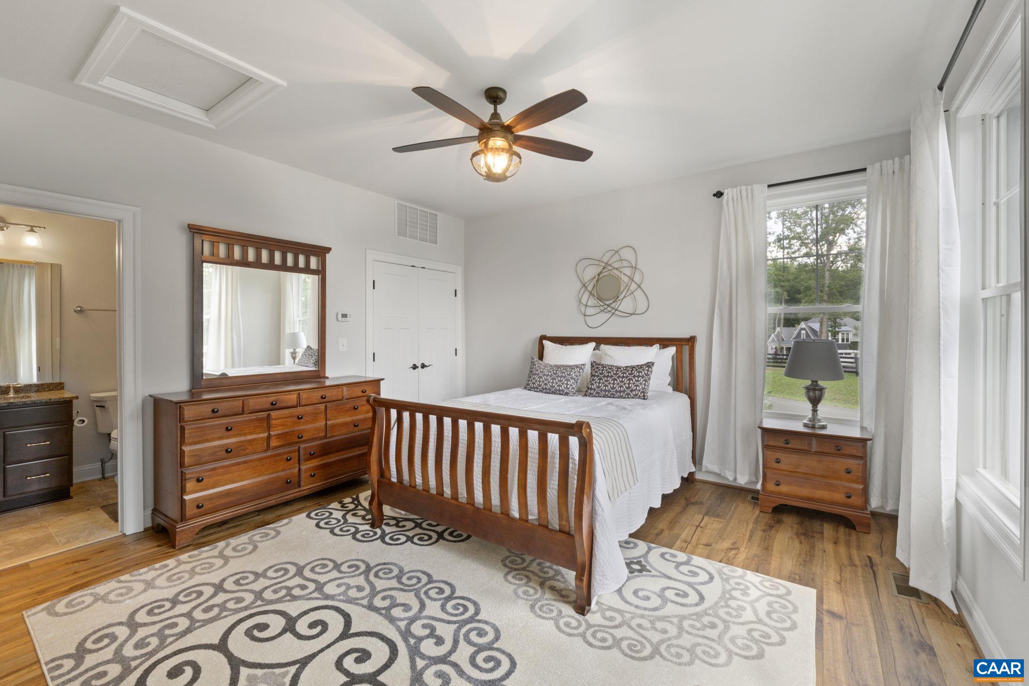 2206 Waterside Wy