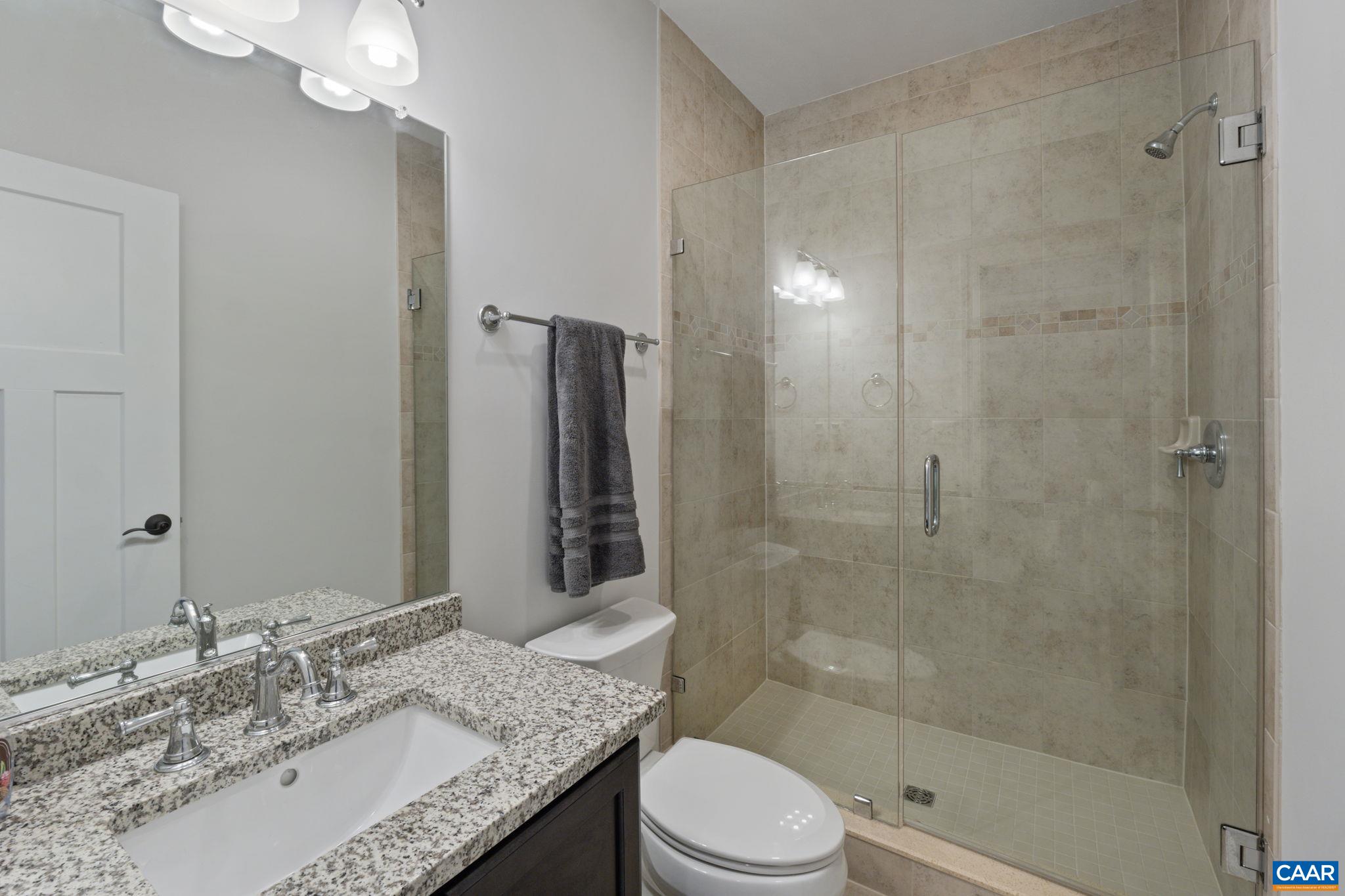2206 Waterside Wy