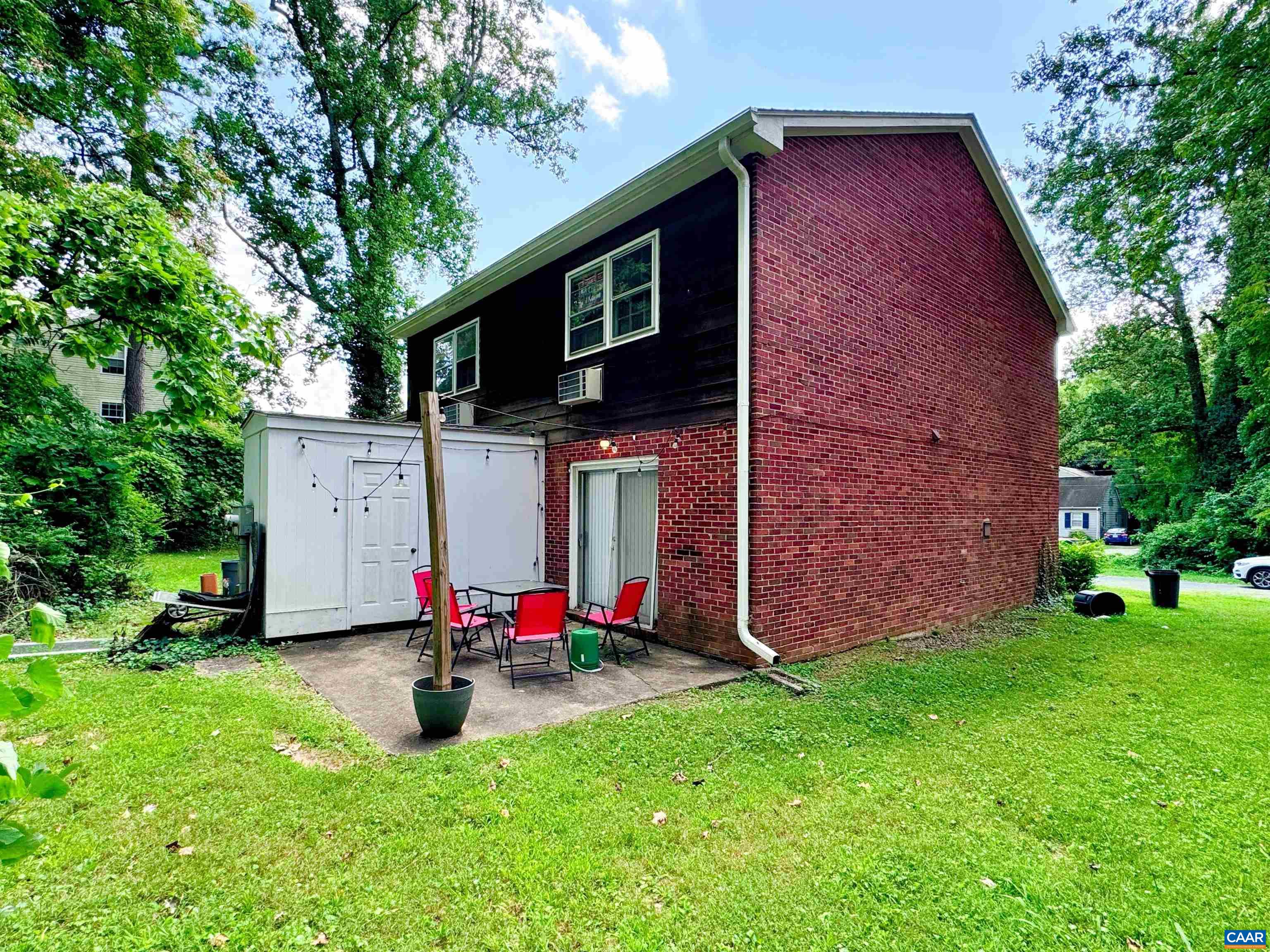 120 A & B HARMON ST