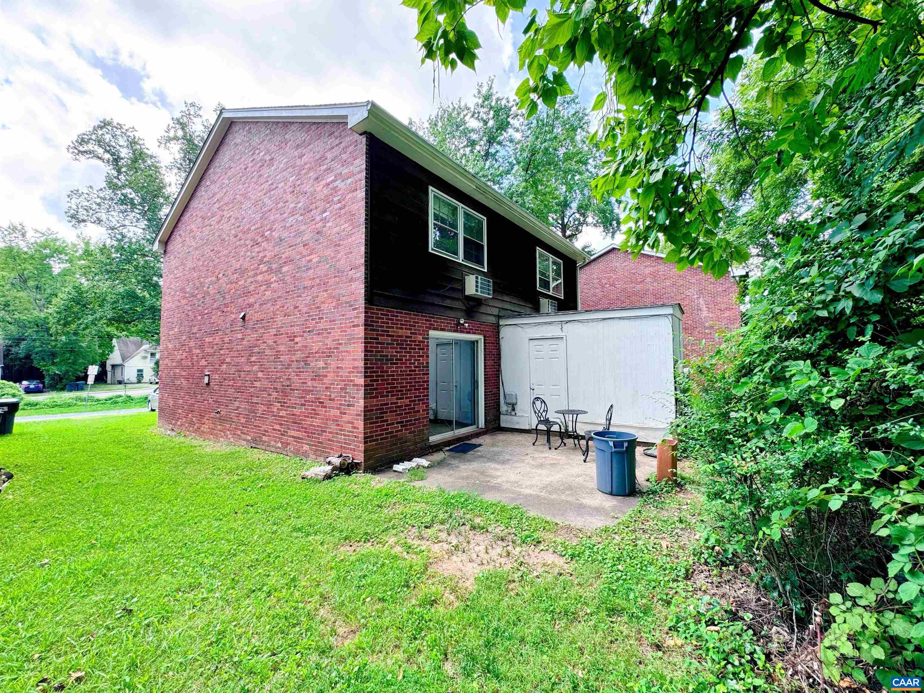120 A & B HARMON ST