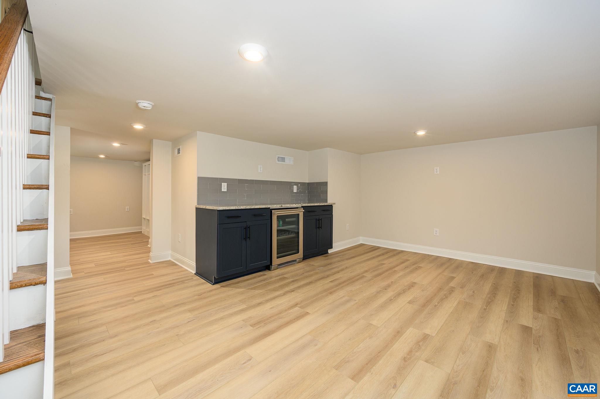 1588 CROZET AVE
