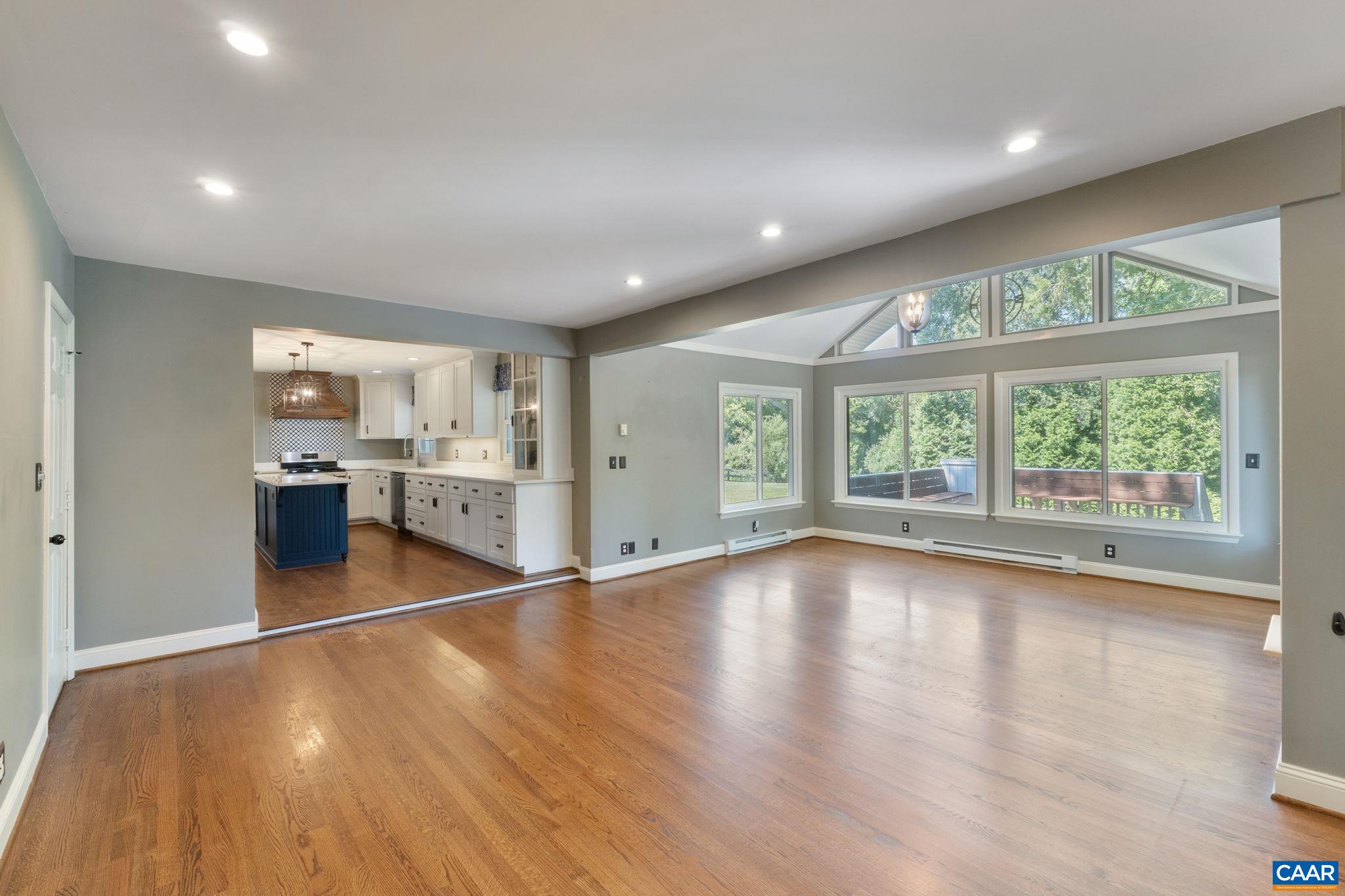 2160 DEVONSHIRE RD