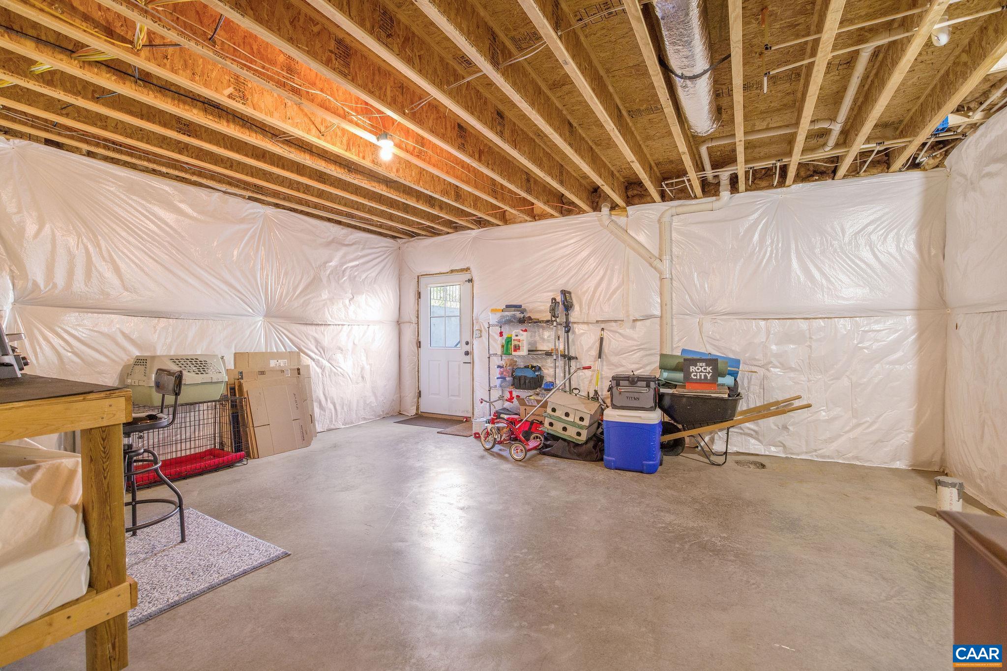 918 HADEN LN