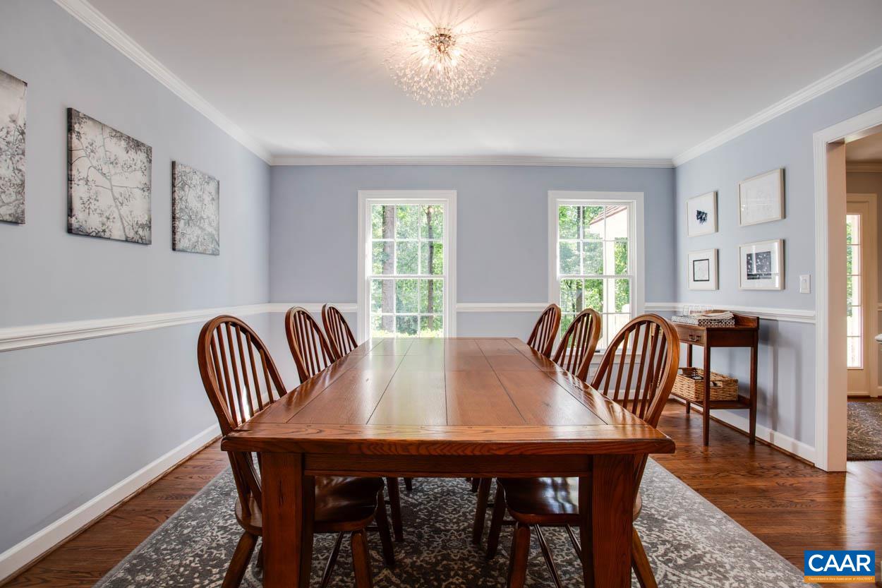 2800 OLD OAKS SPUR
