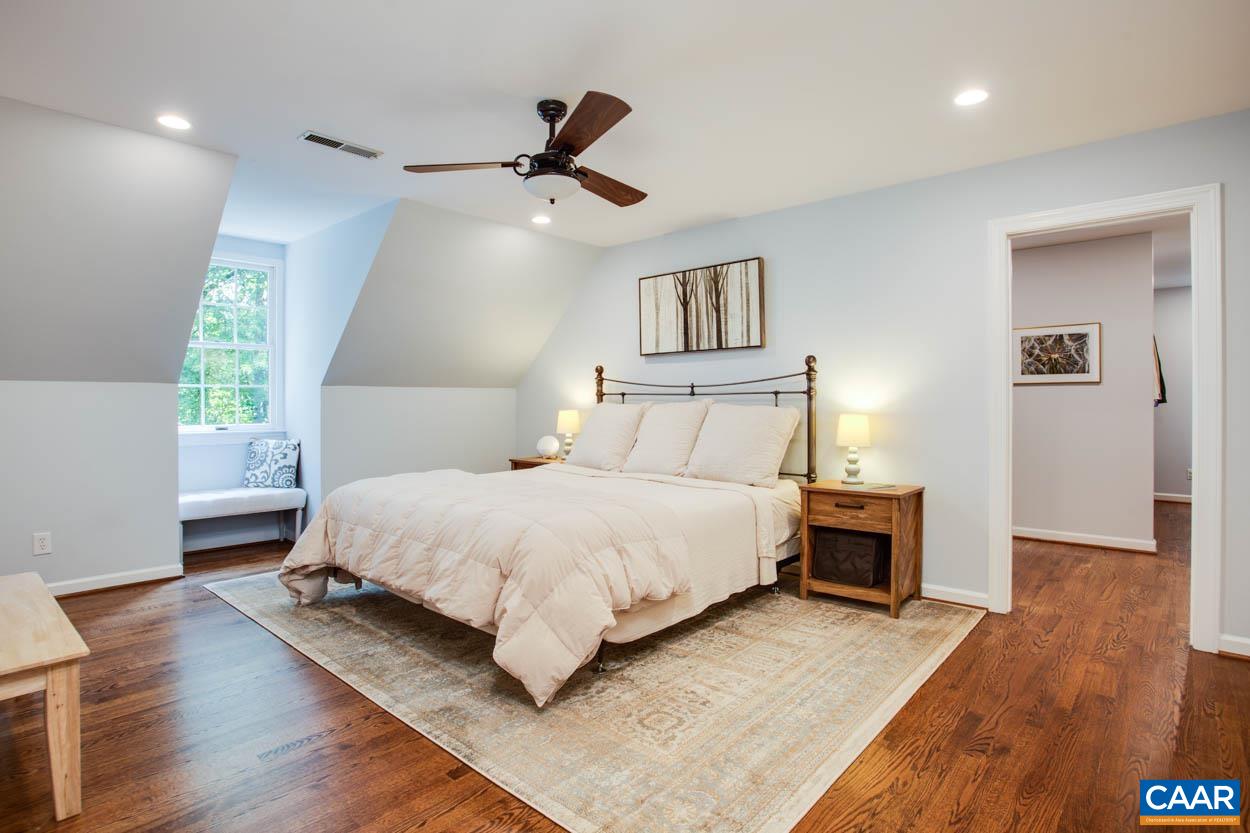 2800 OLD OAKS SPUR
