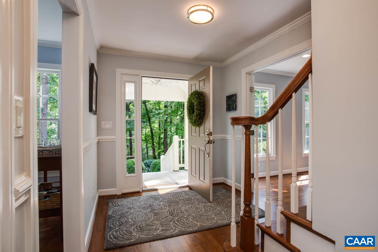 2800 OLD OAKS SPUR