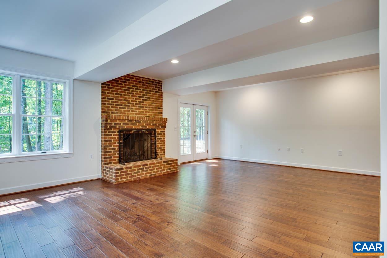 2800 OLD OAKS SPUR