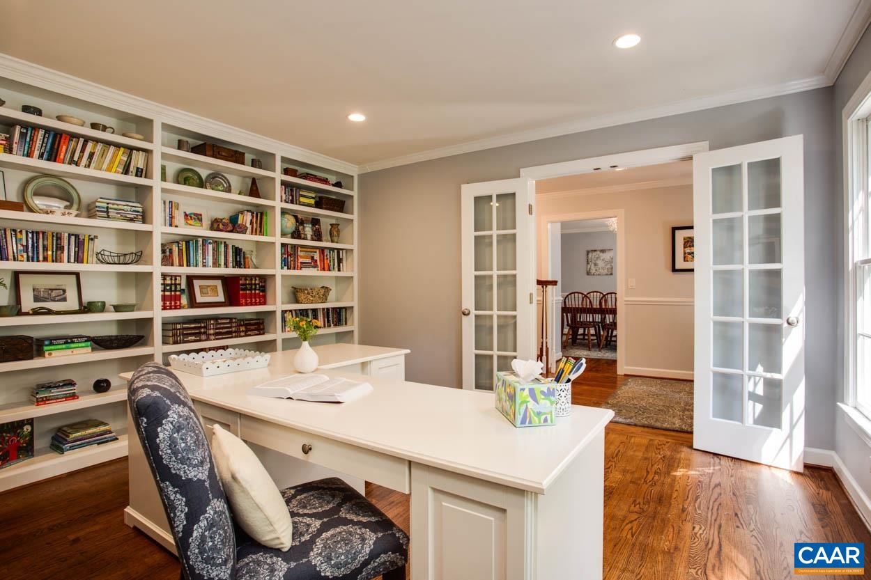 2800 OLD OAKS SPUR
