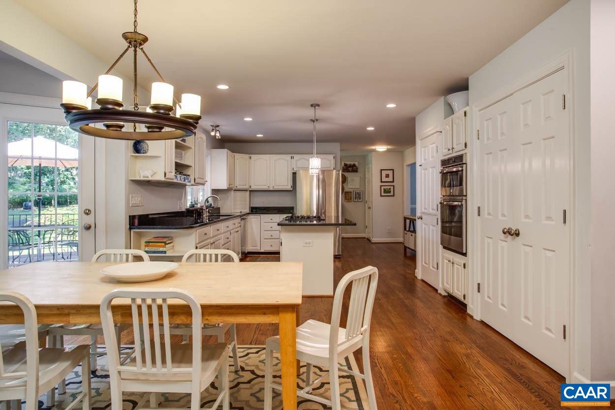 2800 OLD OAKS SPUR