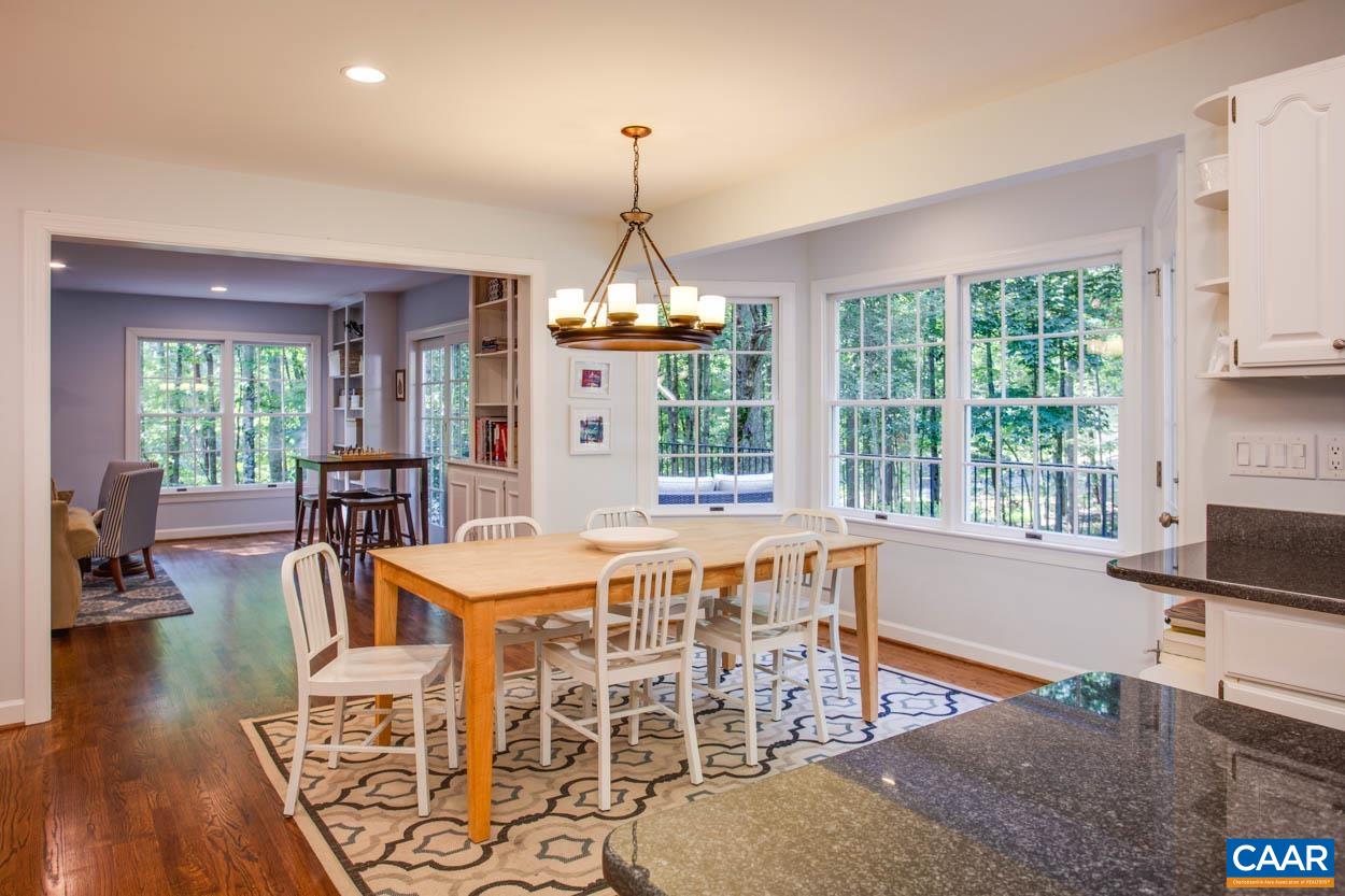 2800 OLD OAKS SPUR