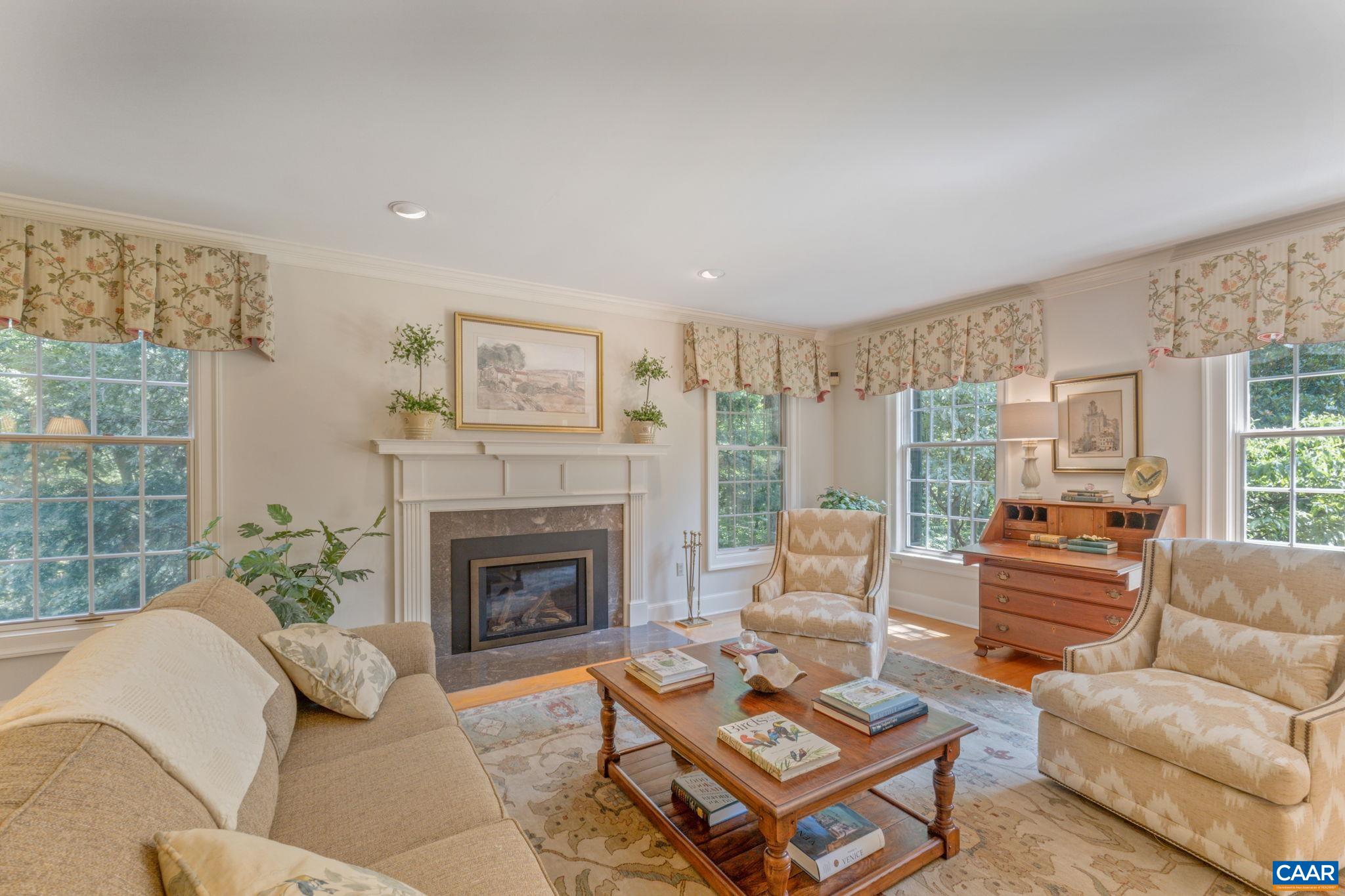 500 LOBLOLLY LN