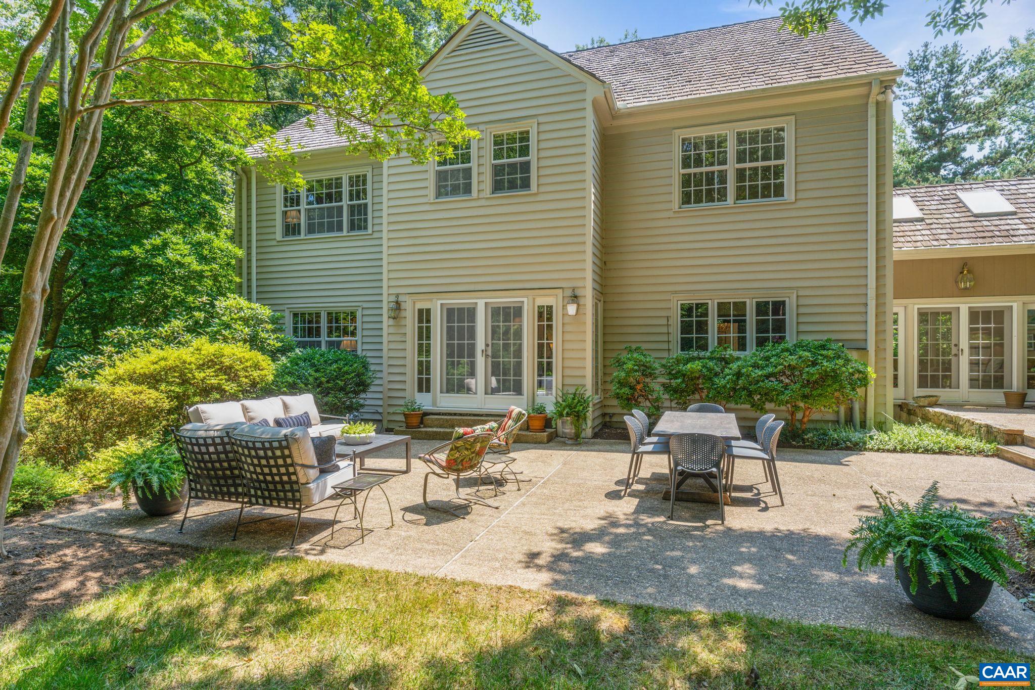 500 LOBLOLLY LN