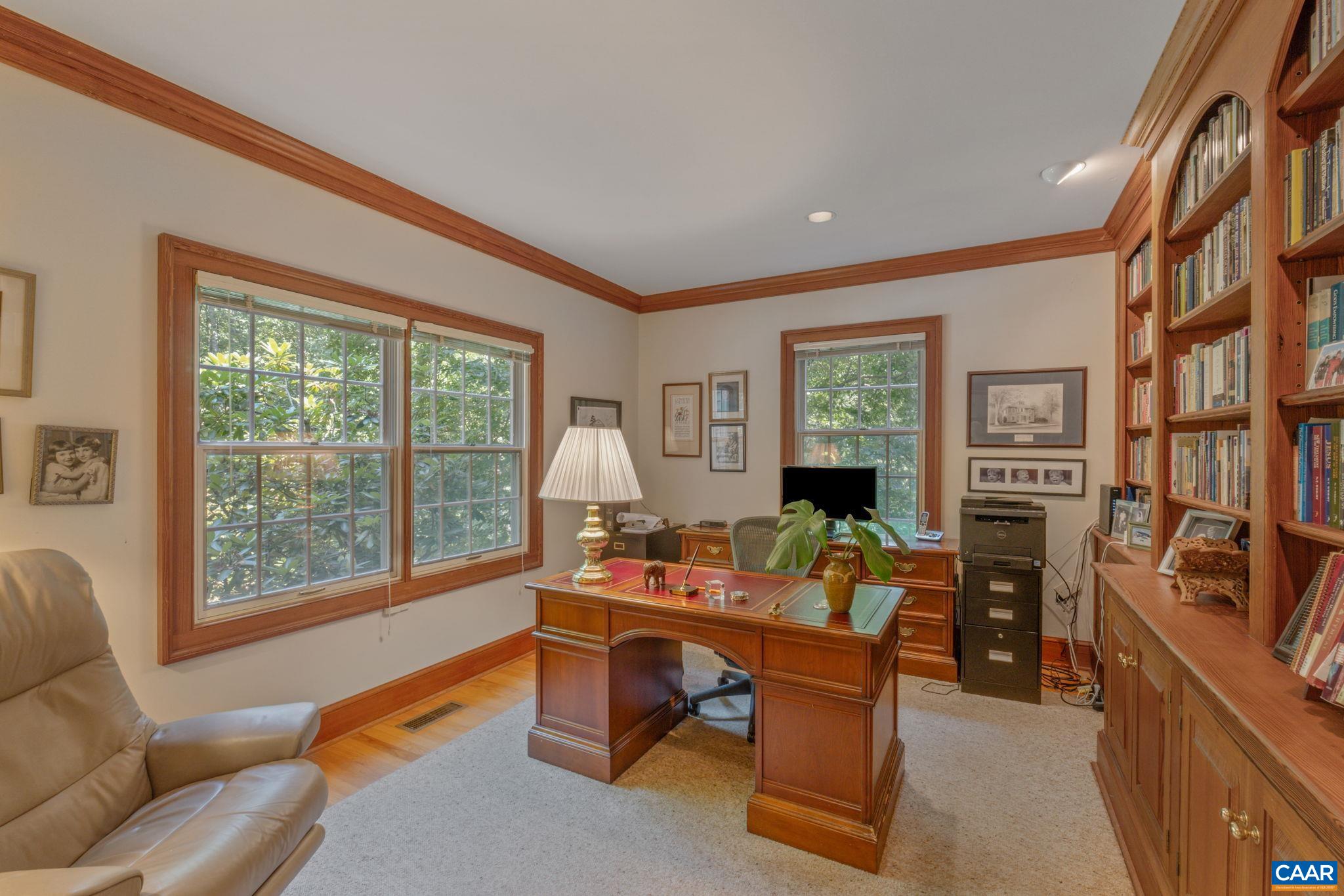 500 LOBLOLLY LN