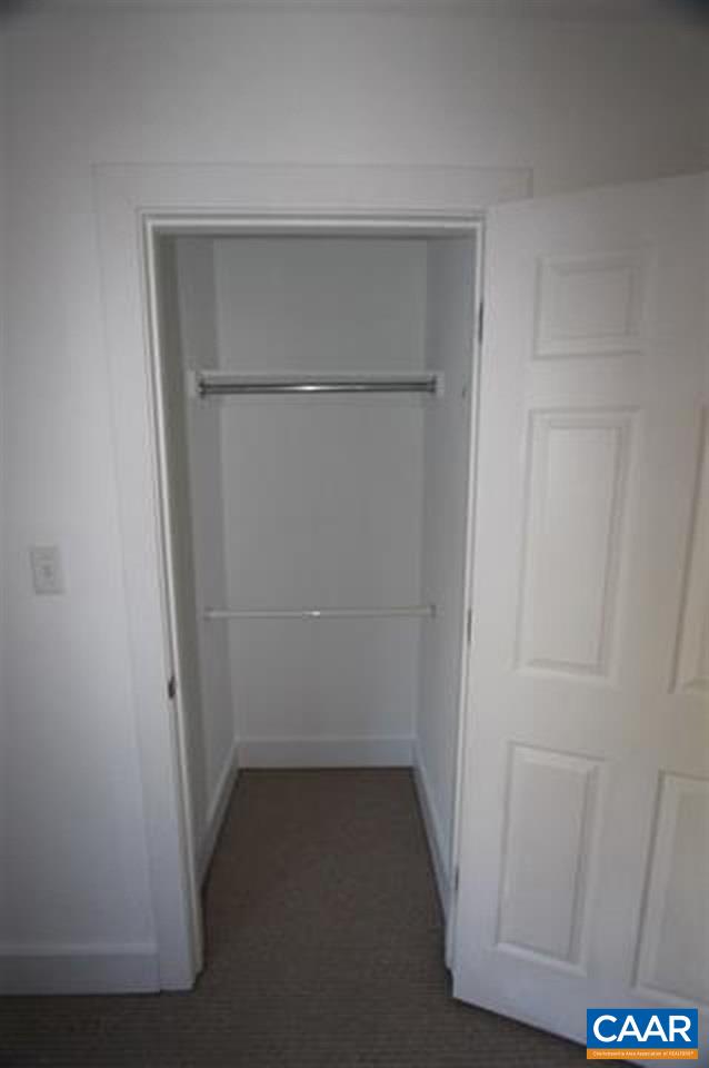 211 5TH ST SW