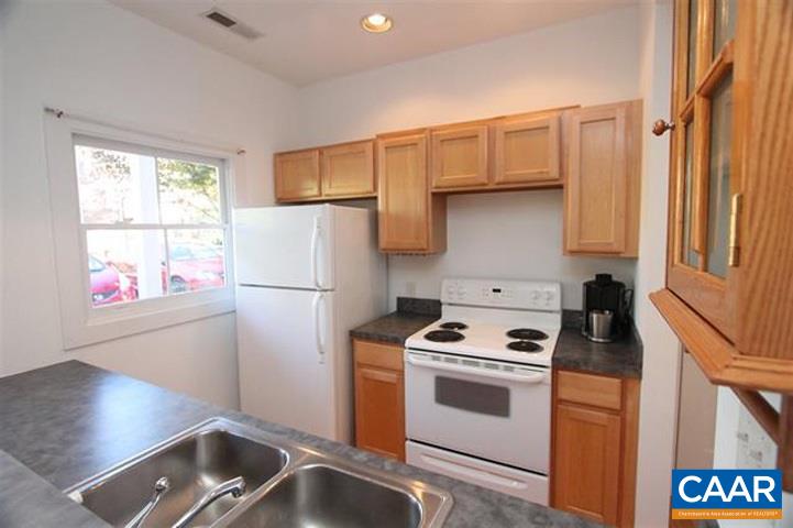 211 5TH ST SW