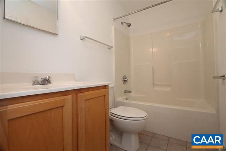 211 5TH ST SW