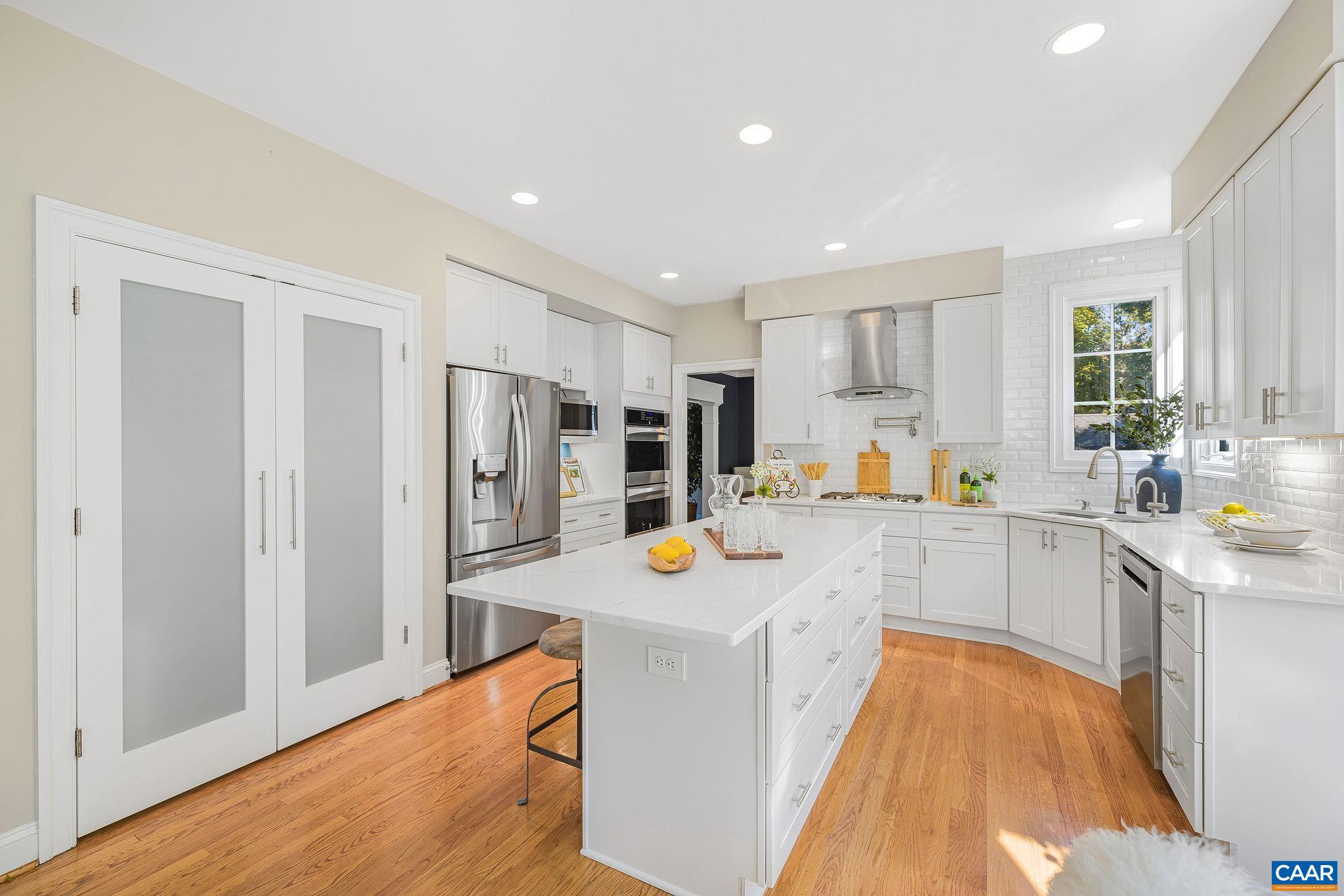 3410 DARBY RD