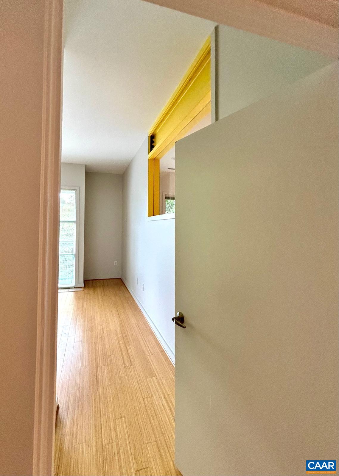 820 E HIGH ST Unit: 11