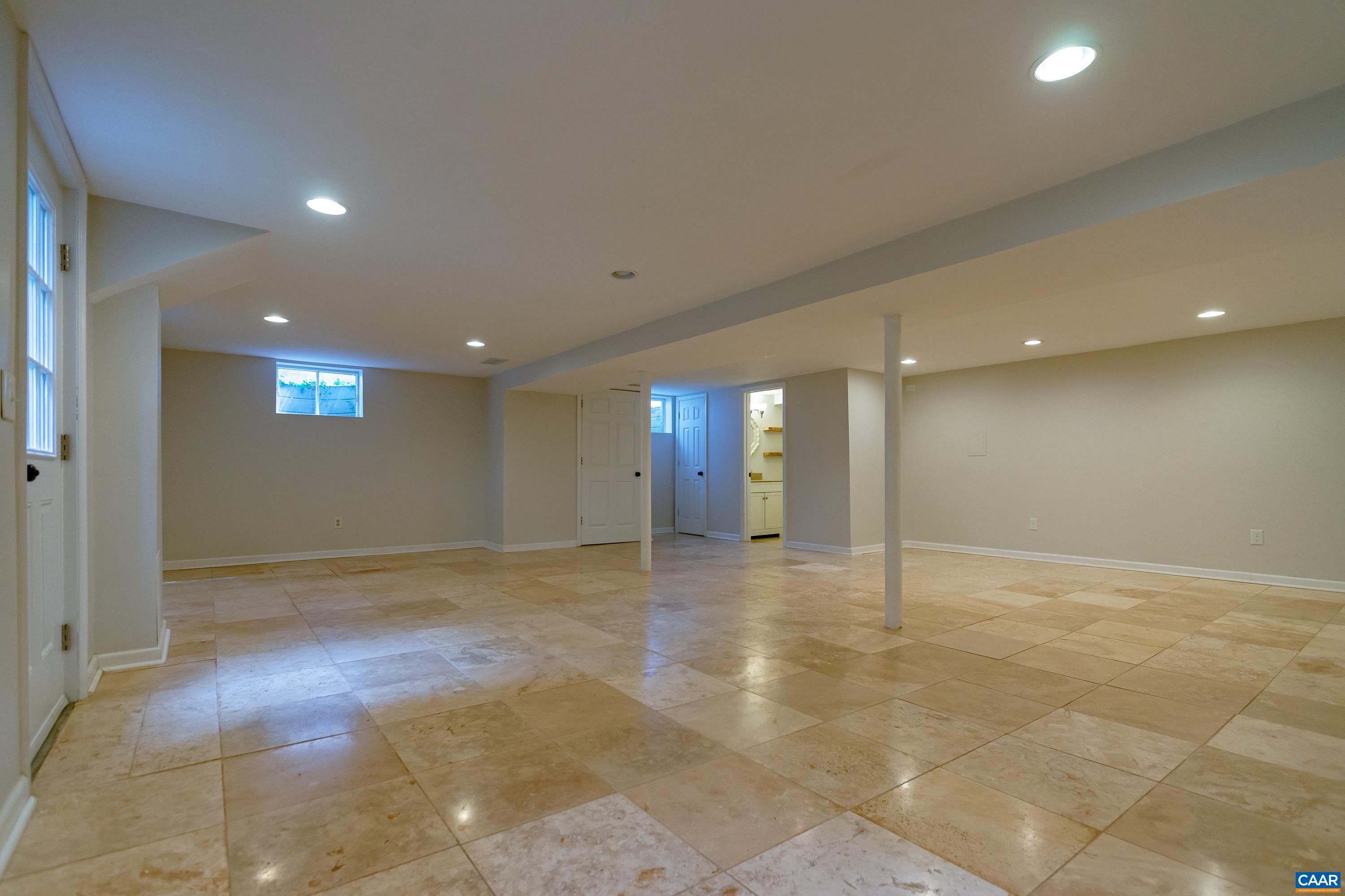 2612 WILLARD DR