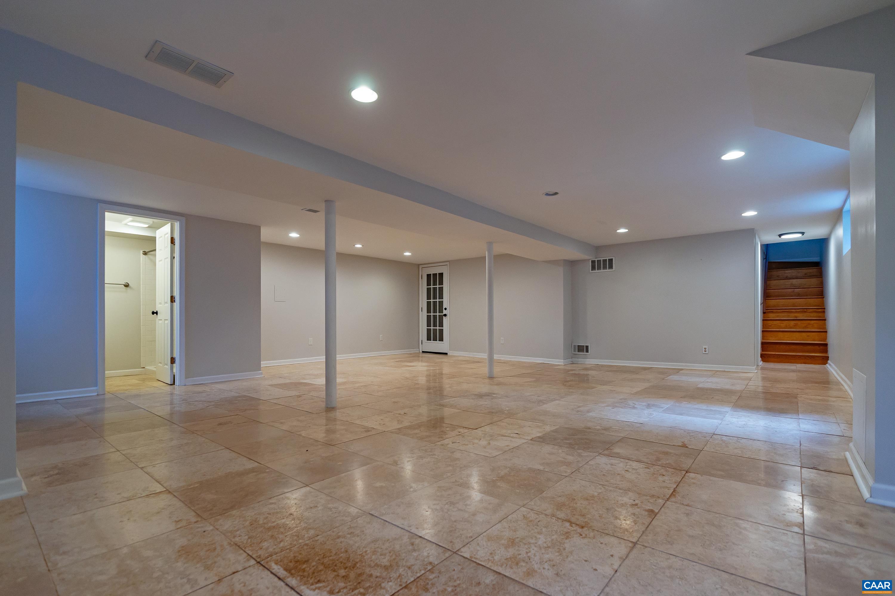 2612 WILLARD DR