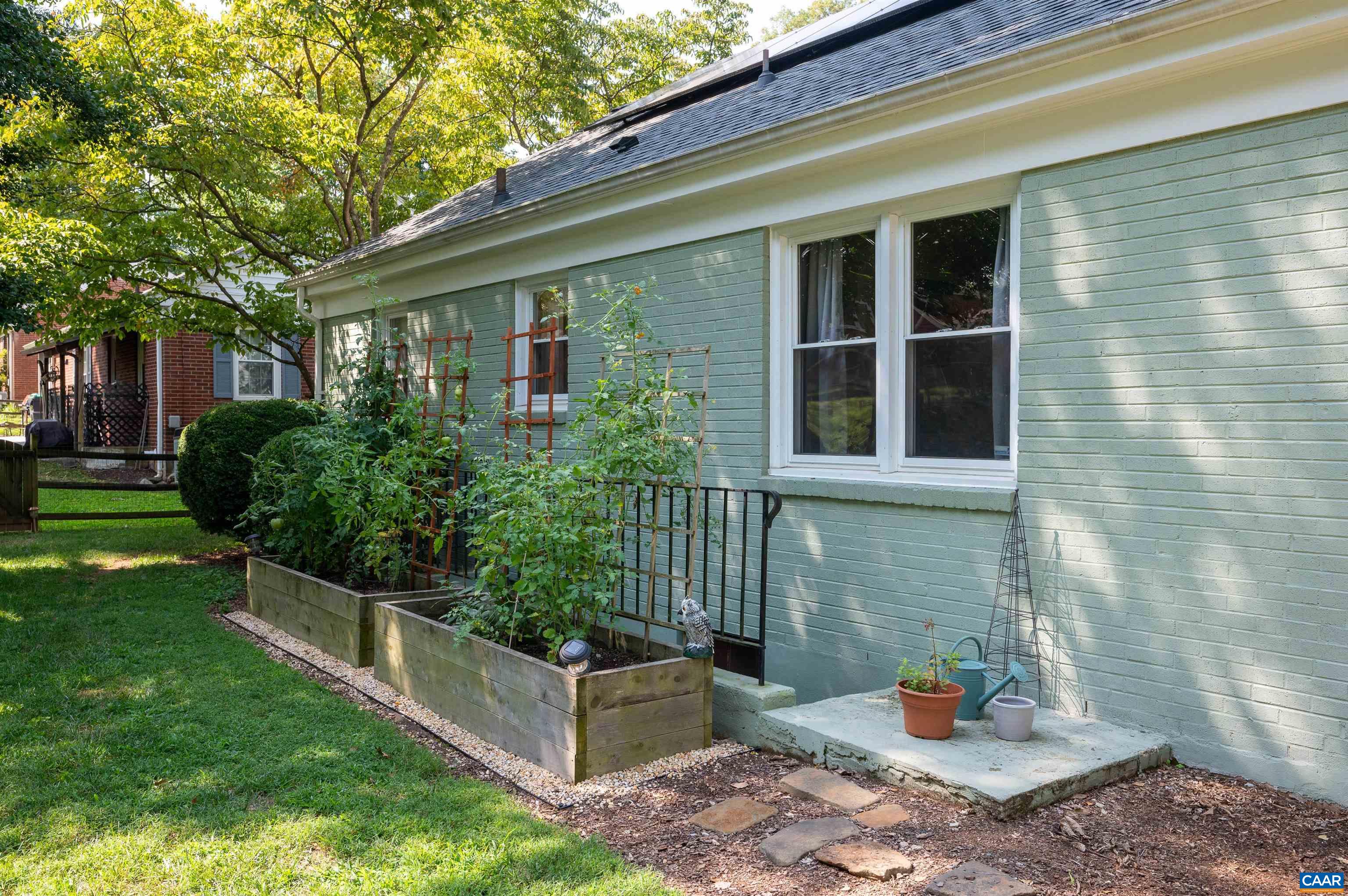 2612 WILLARD DR