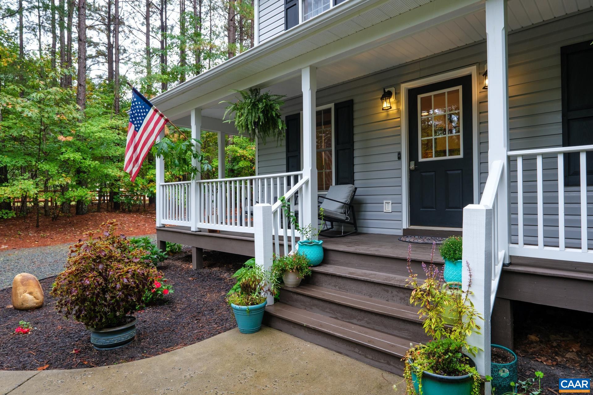 1118 GEORGIA CREEK RD
