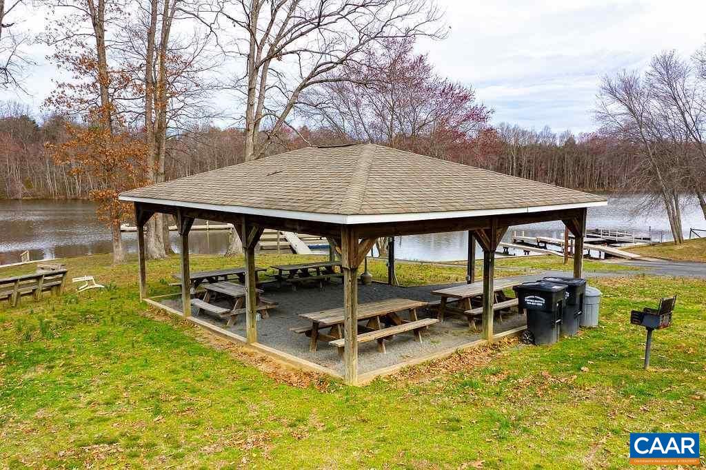 189 BELMONT LN