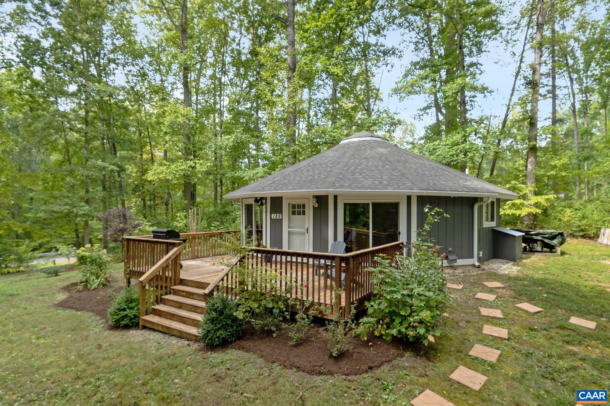 189 BELMONT LN