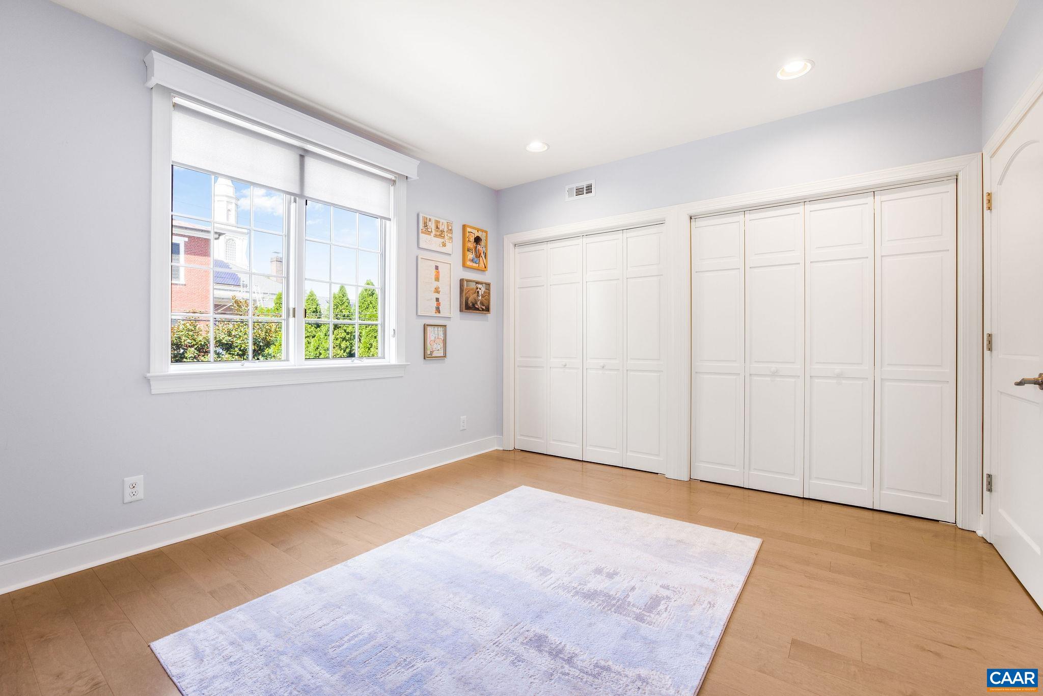 207 EAST JEFFERSON ST Unit: 4-5