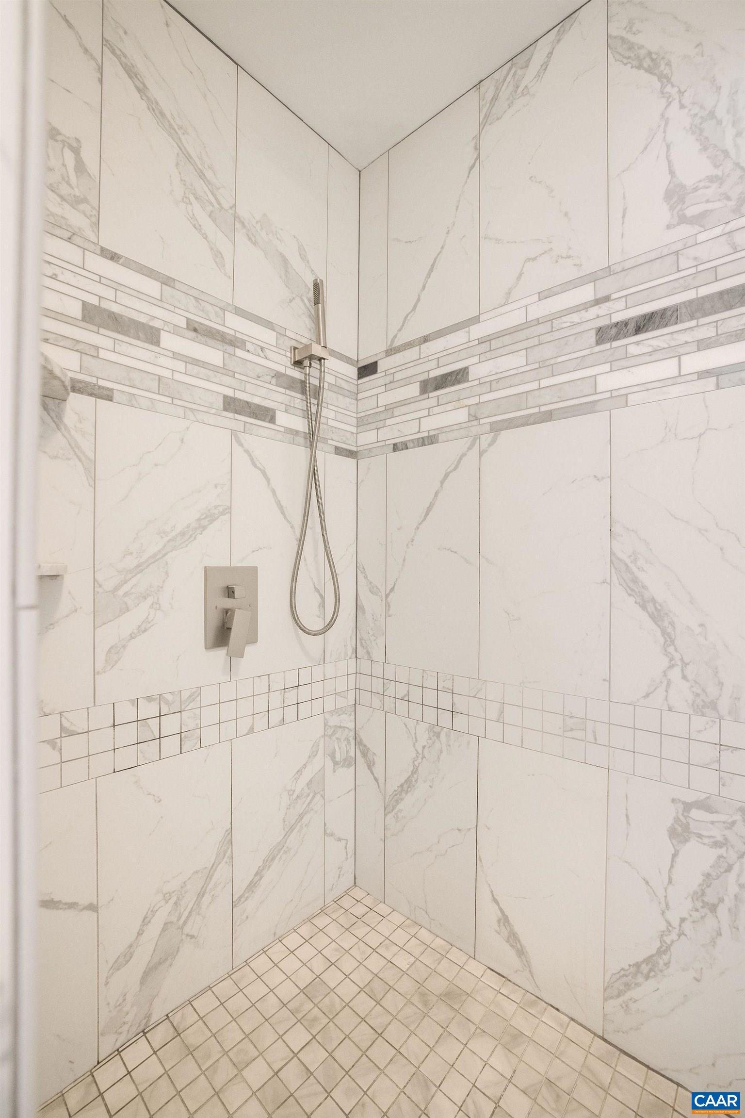 207 EAST JEFFERSON ST Unit: 4-5