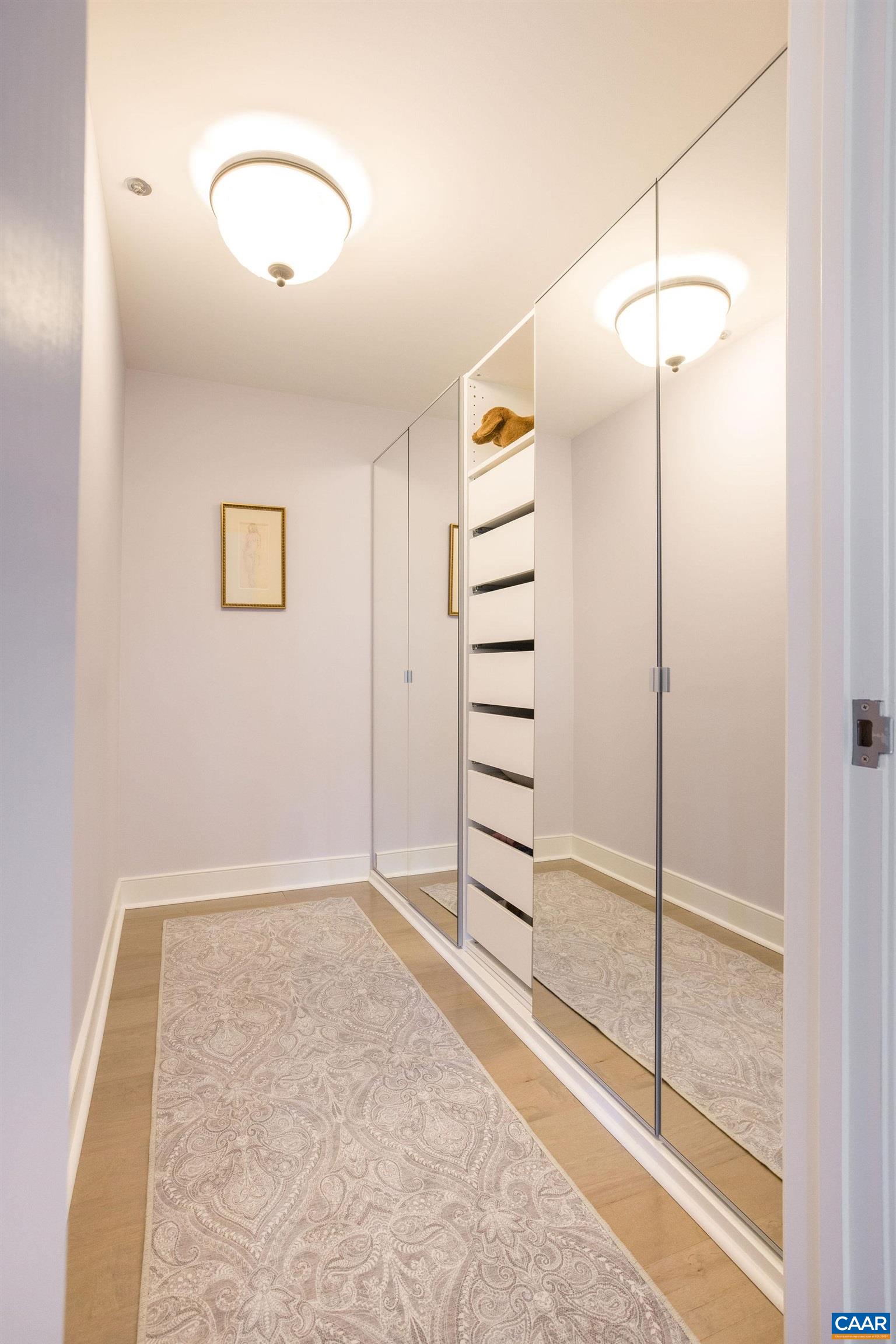 207 EAST JEFFERSON ST Unit: 4-5