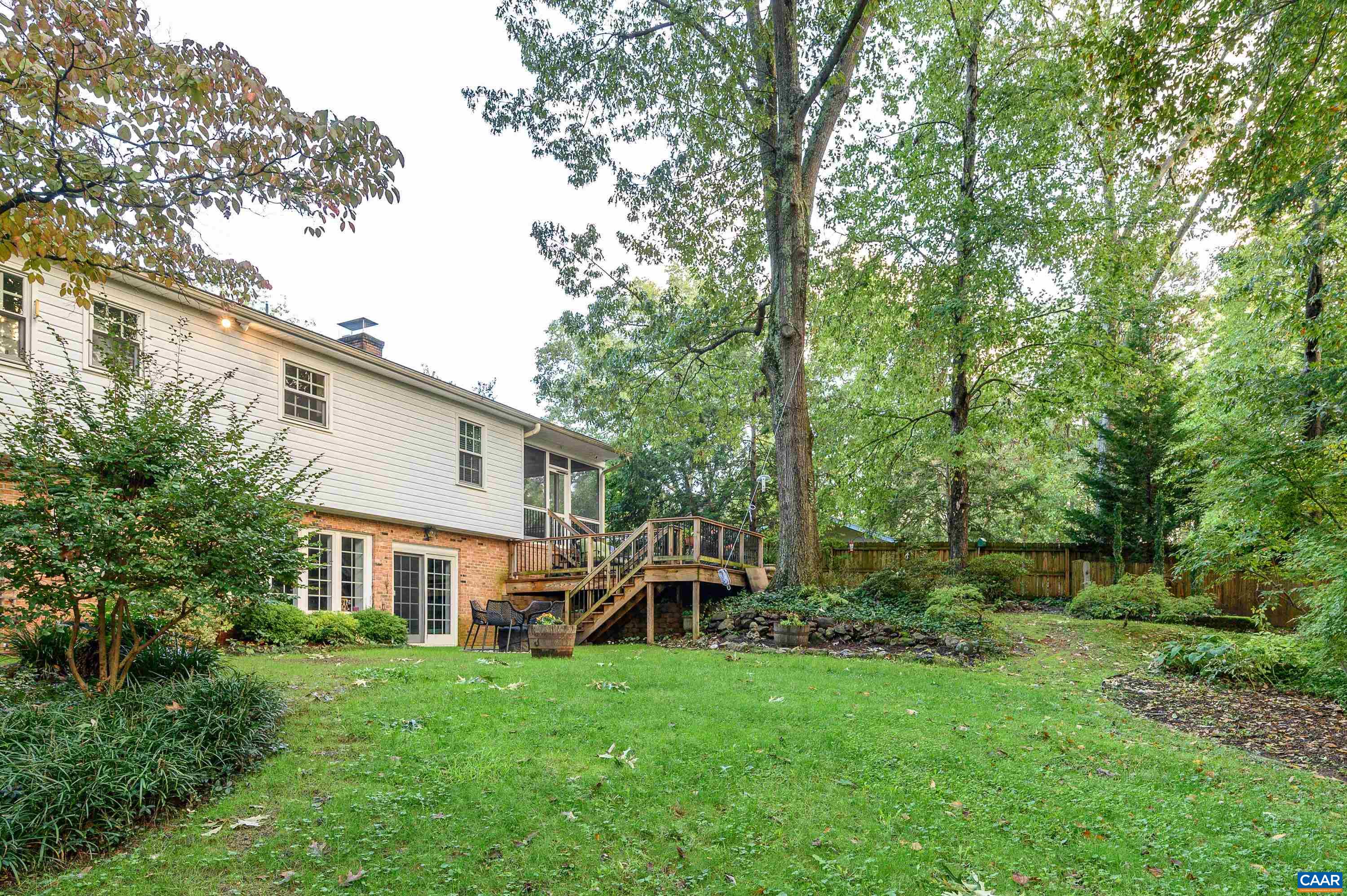 2923 IDLEWOOD DR