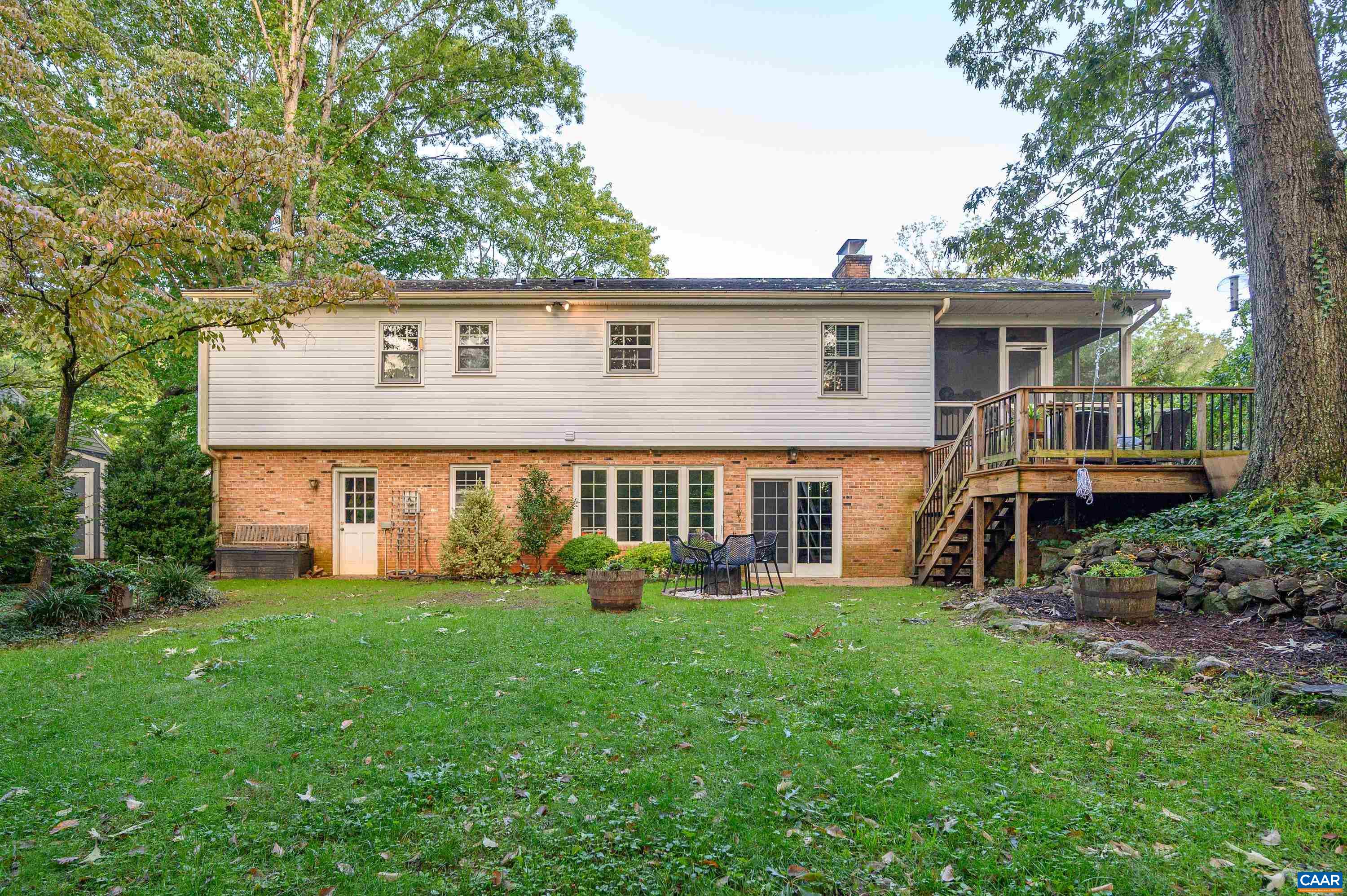 2923 IDLEWOOD DR
