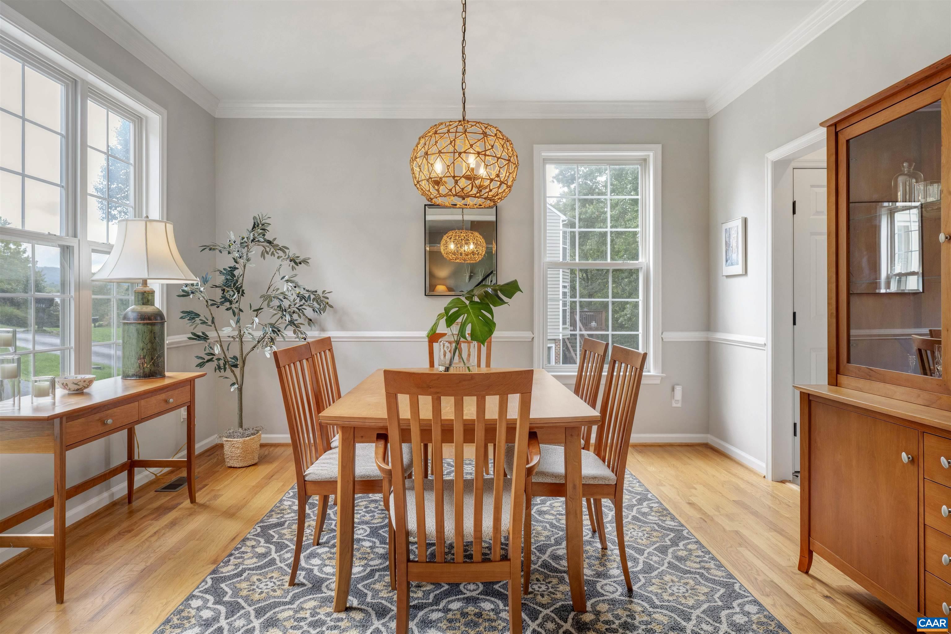 1186 FOXCHASE RDG