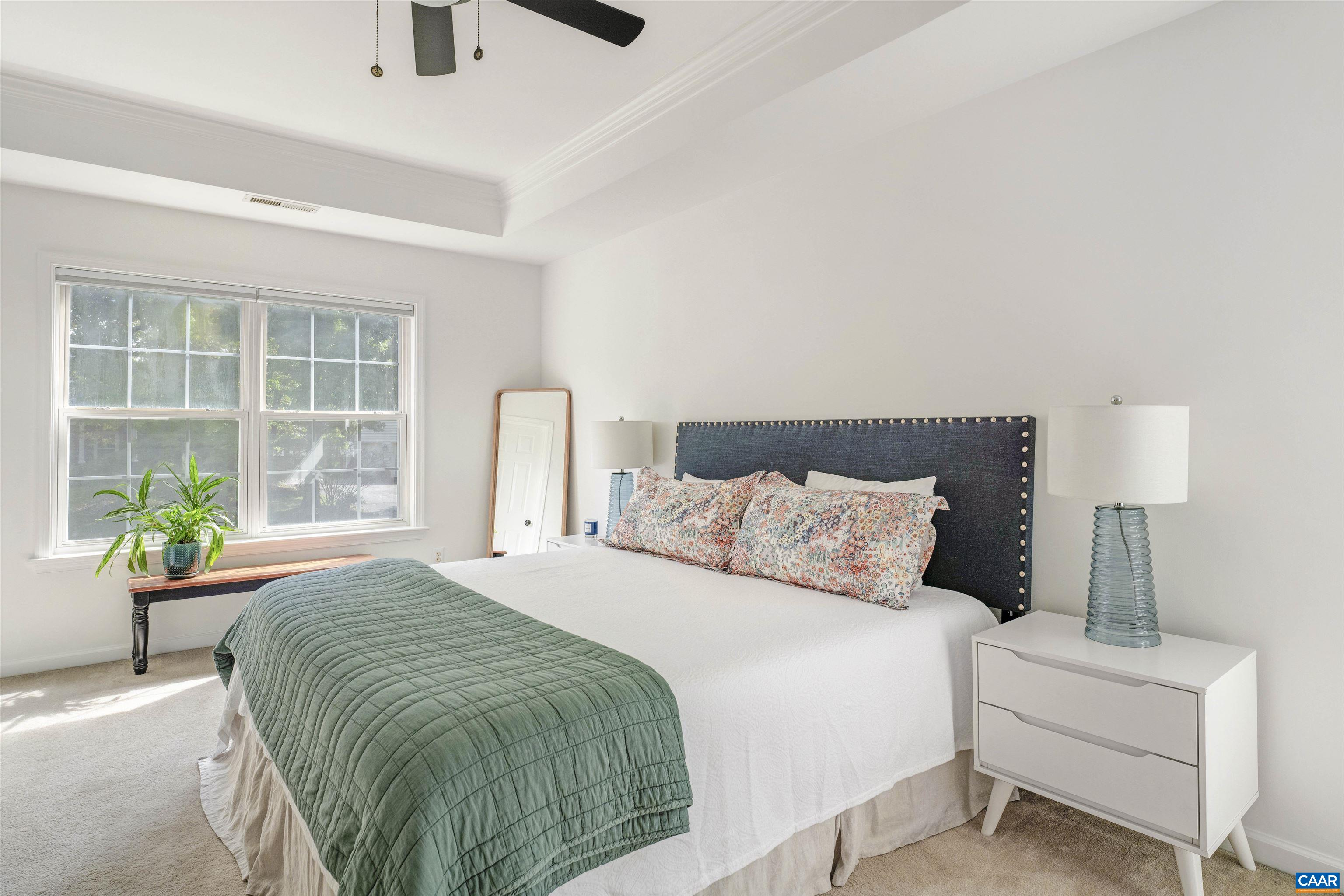 1186 FOXCHASE RDG