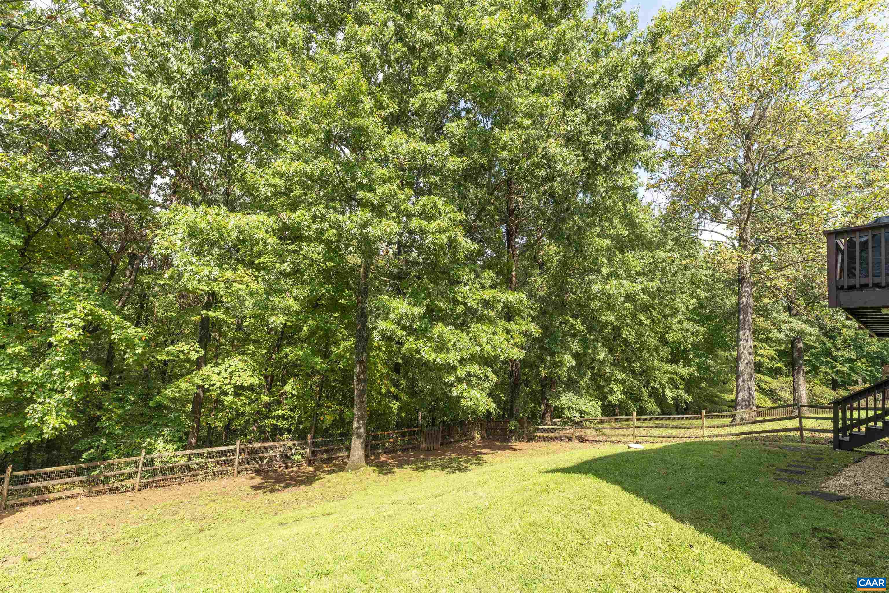 1186 FOXCHASE RDG