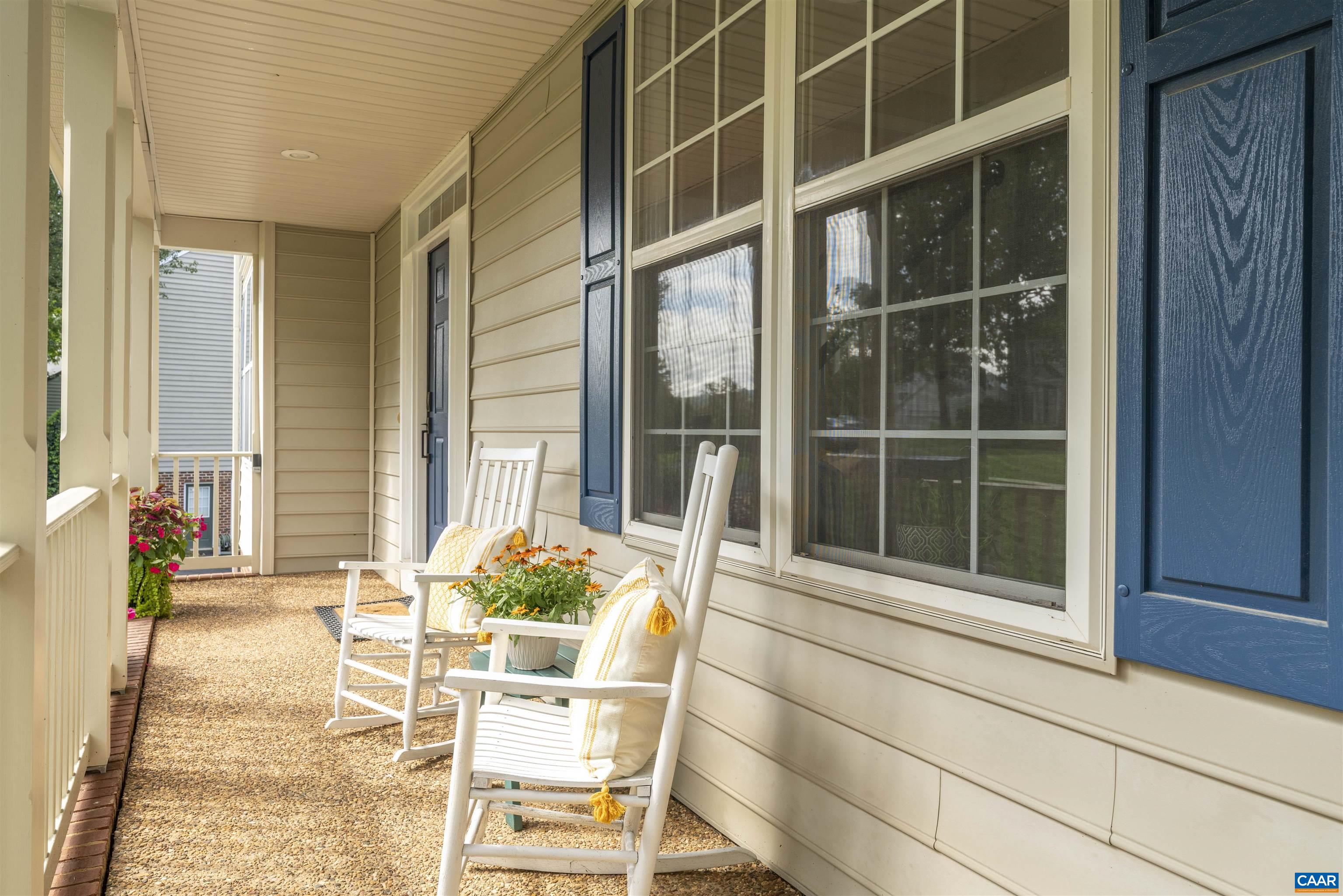 1186 FOXCHASE RDG
