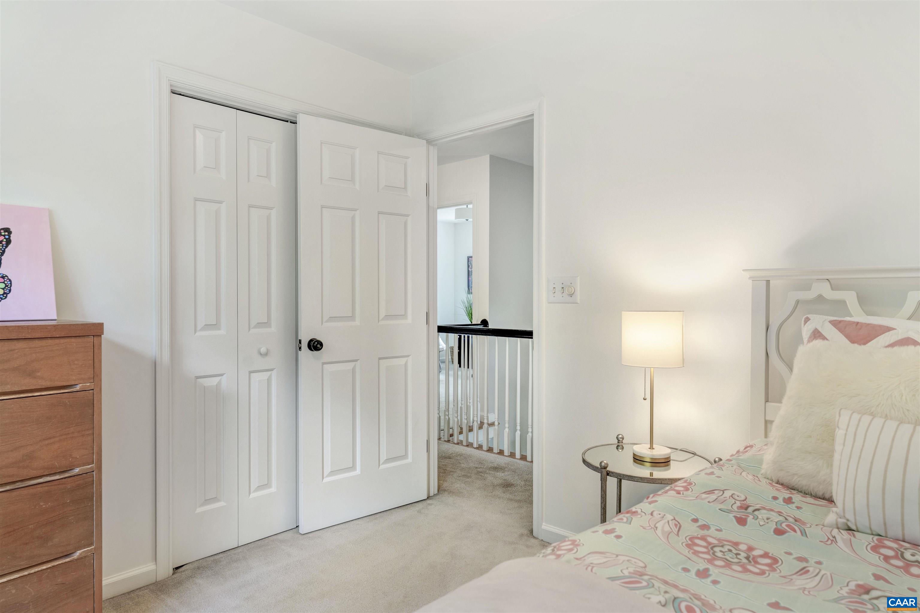 1186 FOXCHASE RDG
