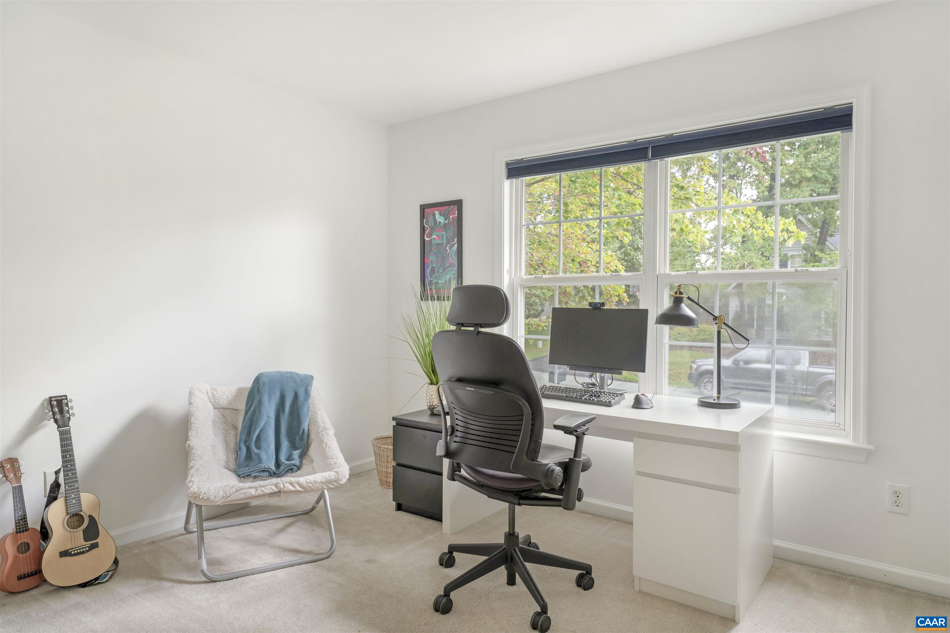 1186 FOXCHASE RDG