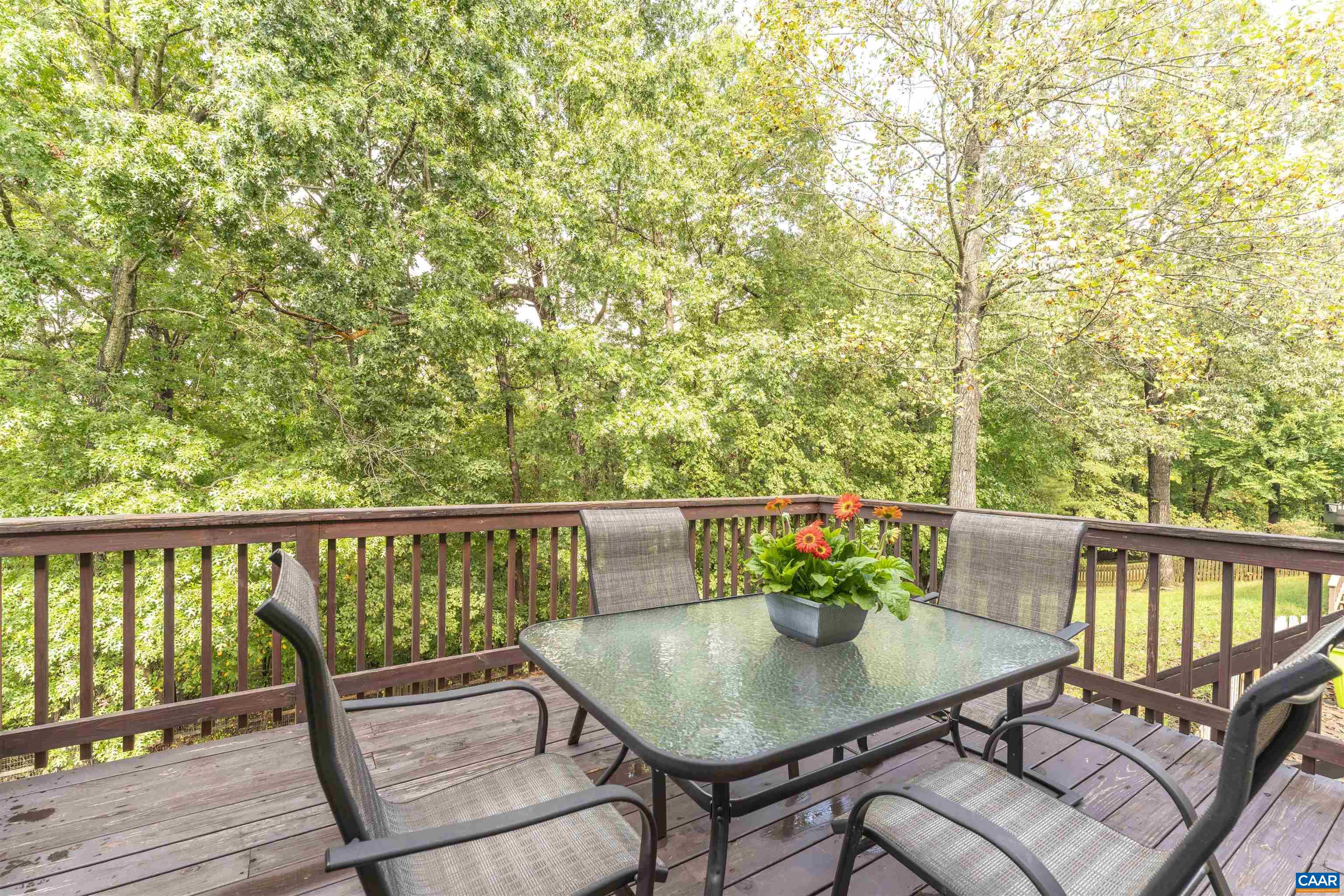 1186 FOXCHASE RDG
