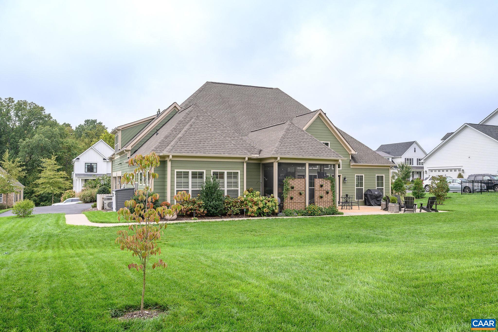 1423 TRINITY WAY
