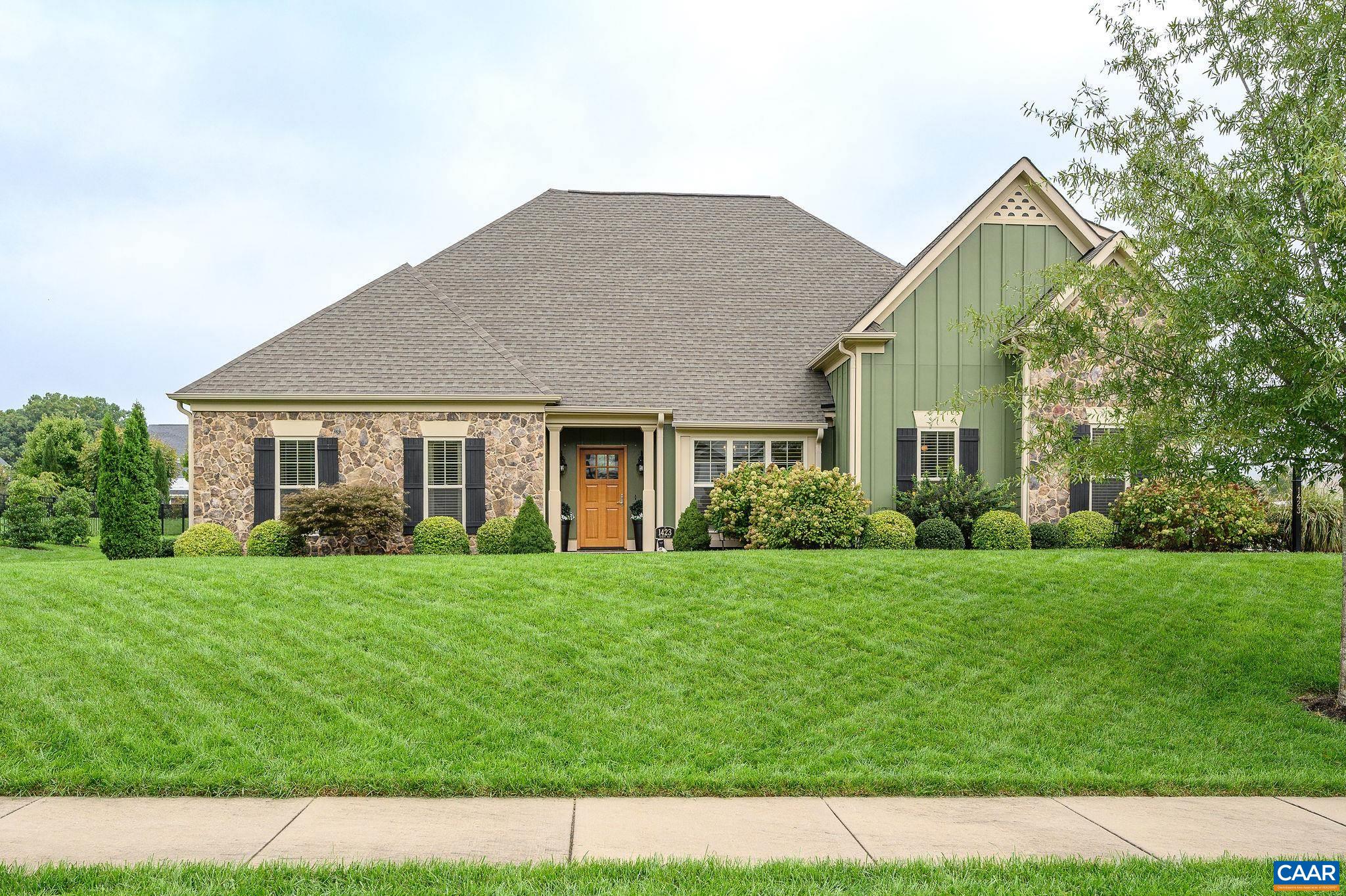 1423 TRINITY WAY