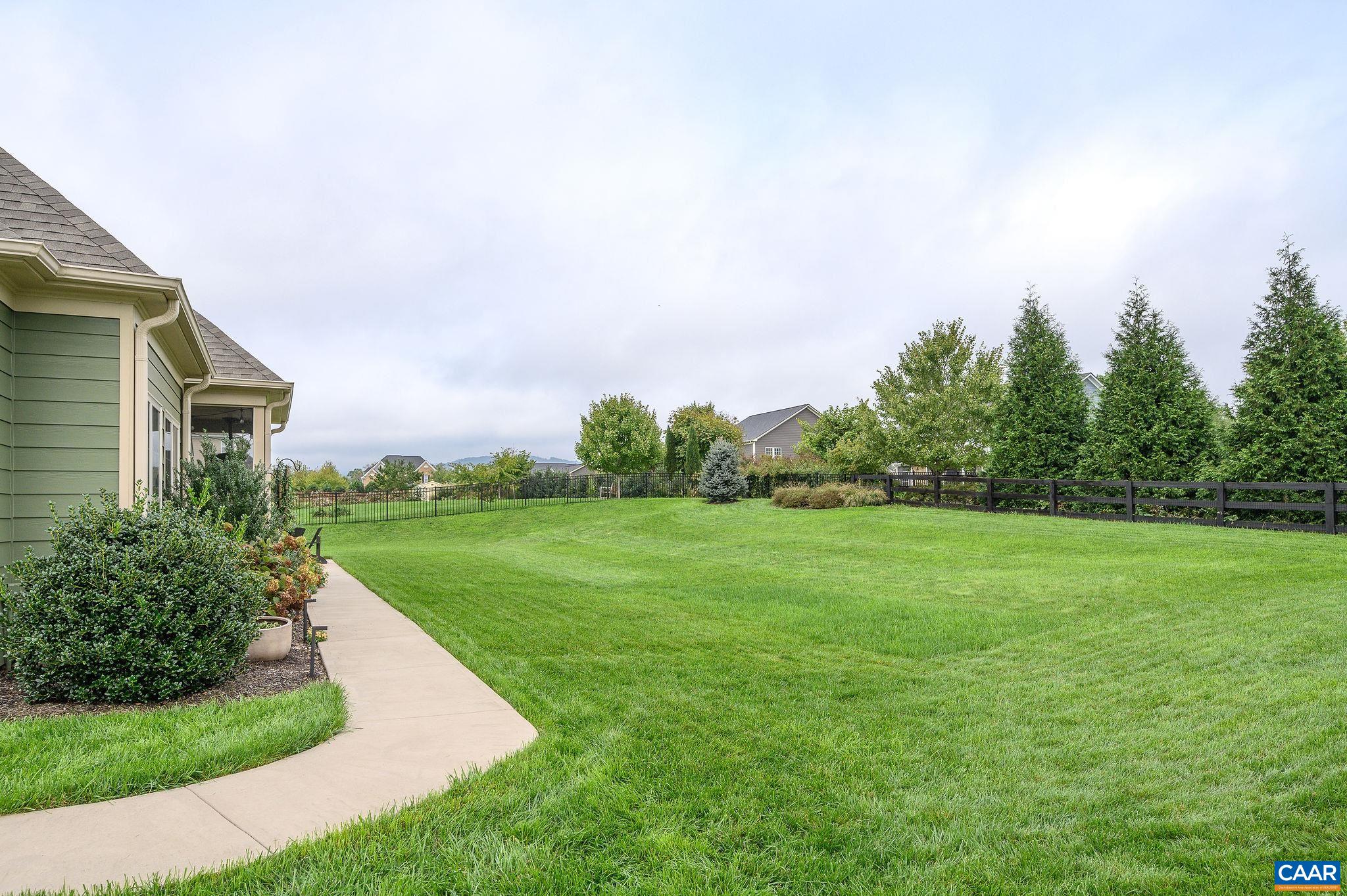 1423 TRINITY WAY