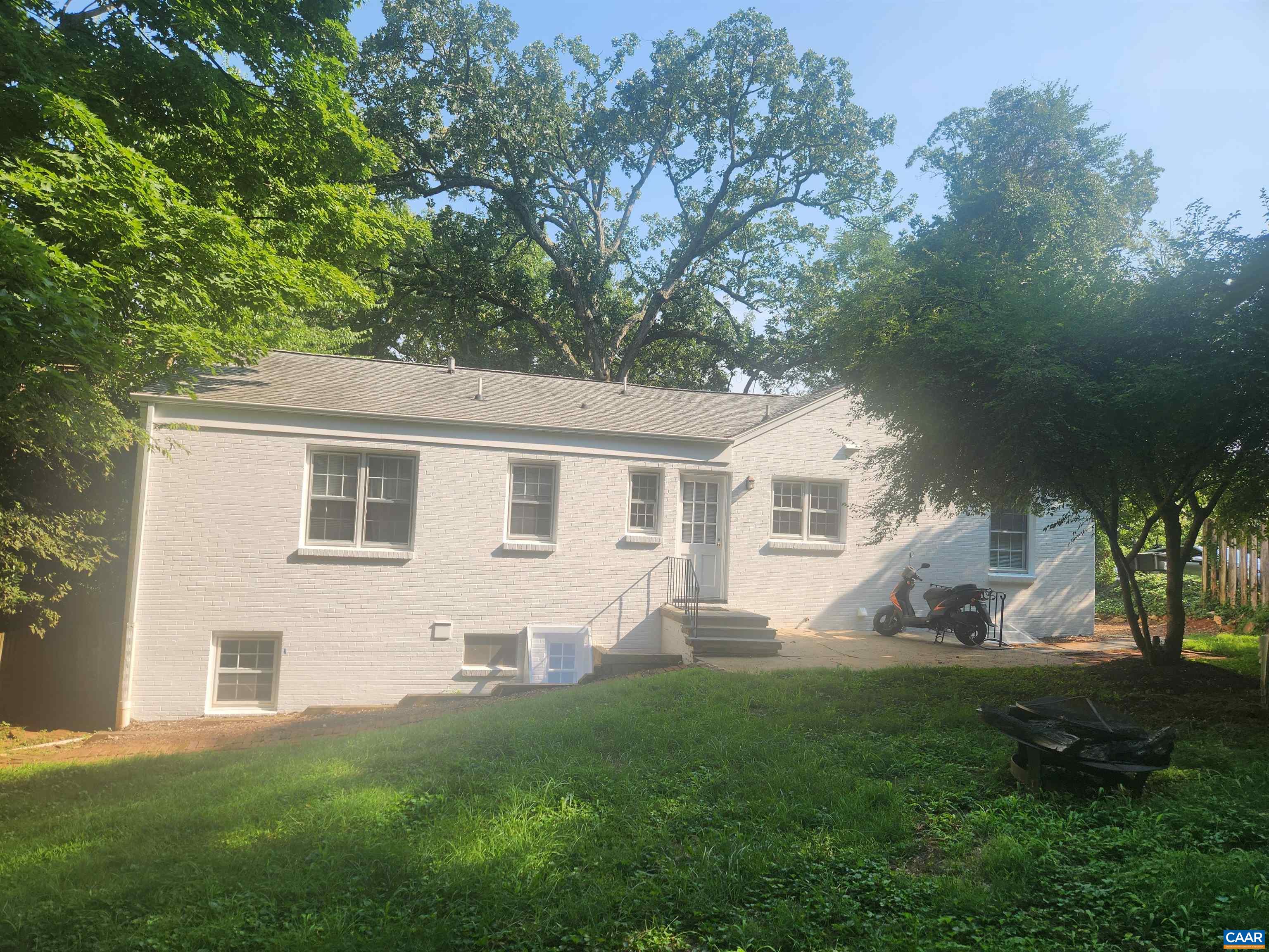 809 CABELL AVE Unit: A and B