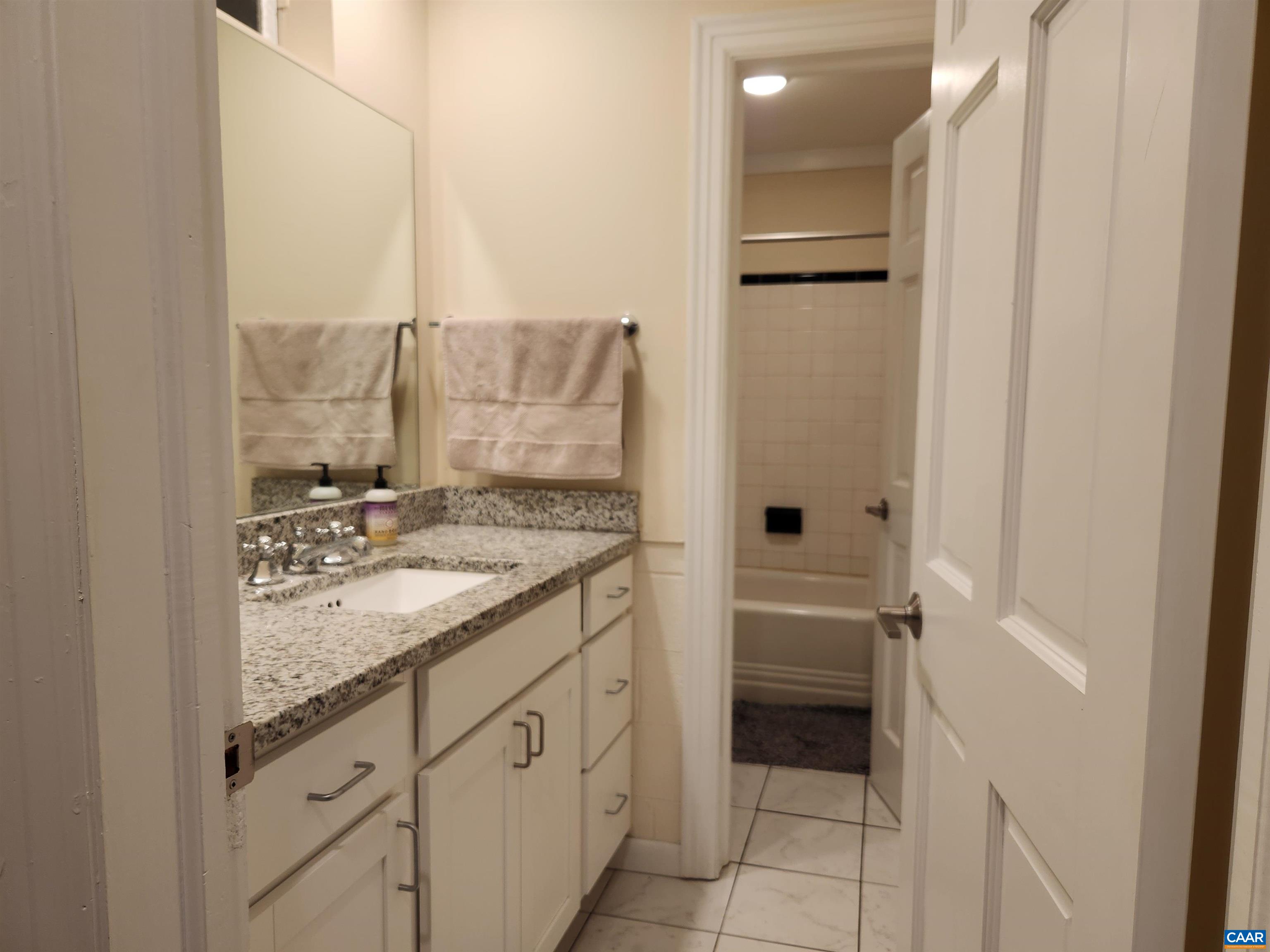 809 CABELL AVE Unit: A and B