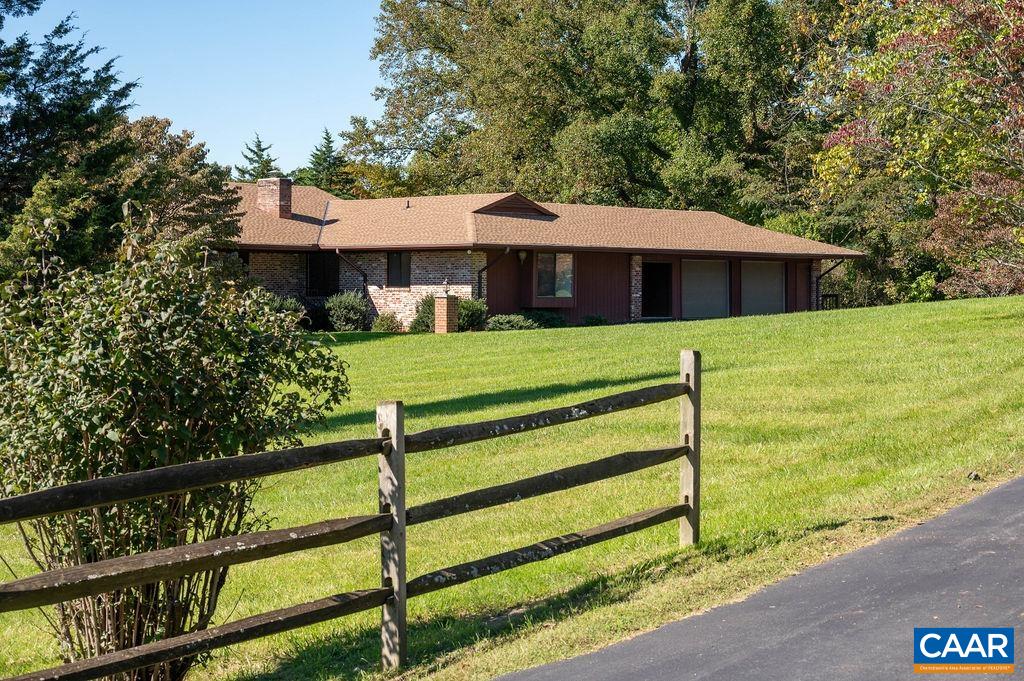 250 JEFFERS DR